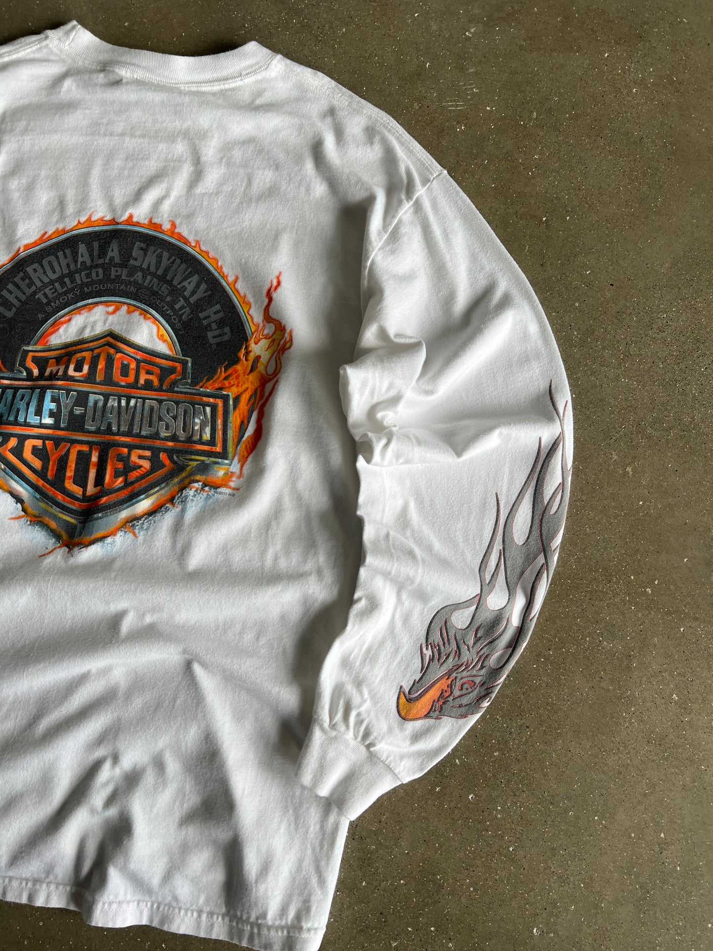 Vintage White Harley Davidson Flames Shirt - L
