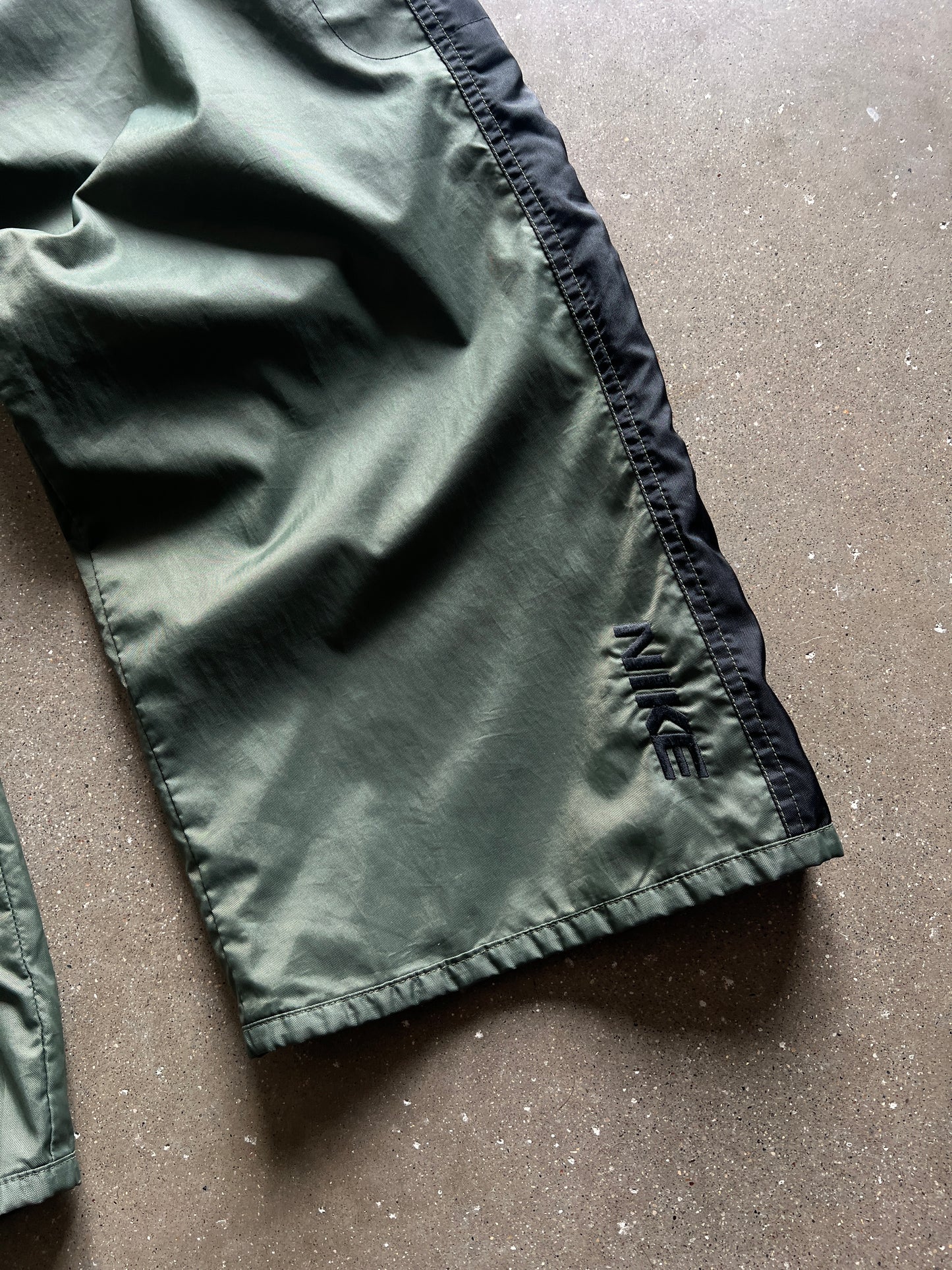 Vintage Green Nike Track Pants - M