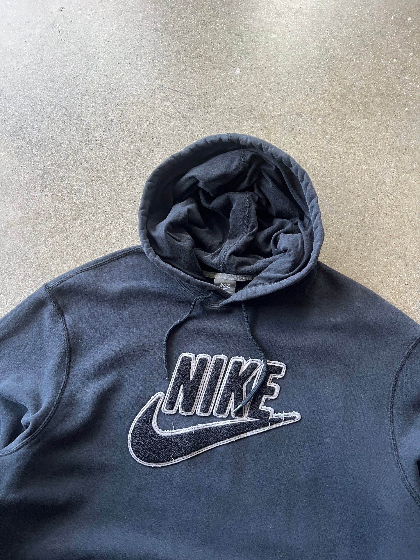Vintage Faded Black Nike Hoodie - XL