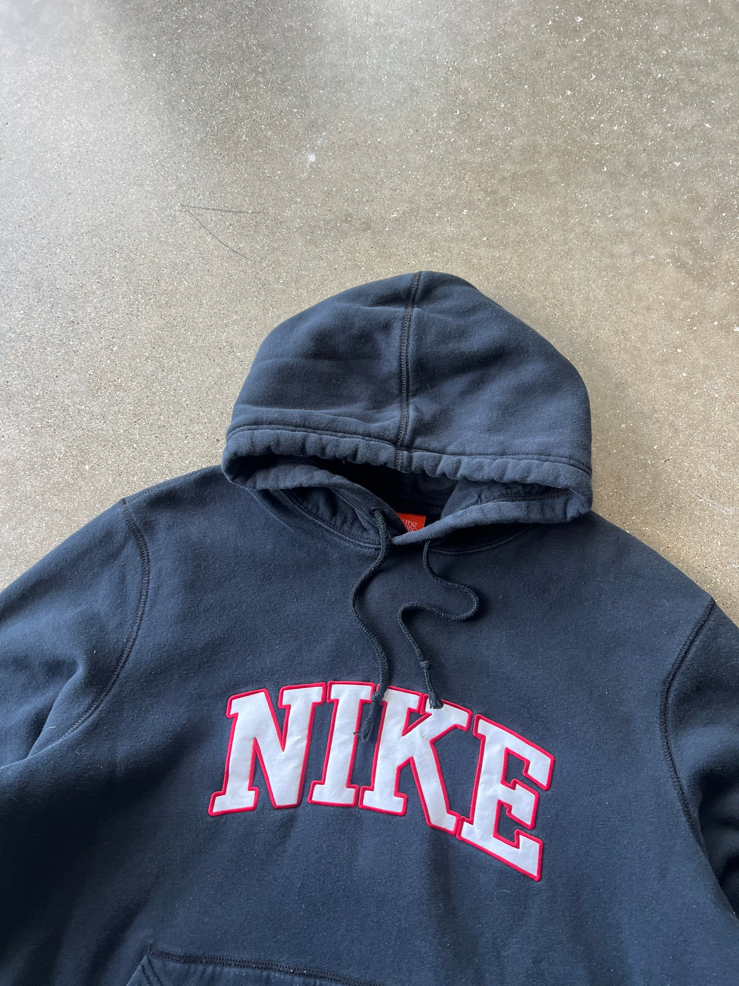 Vintage Black Nike Hoodie - L