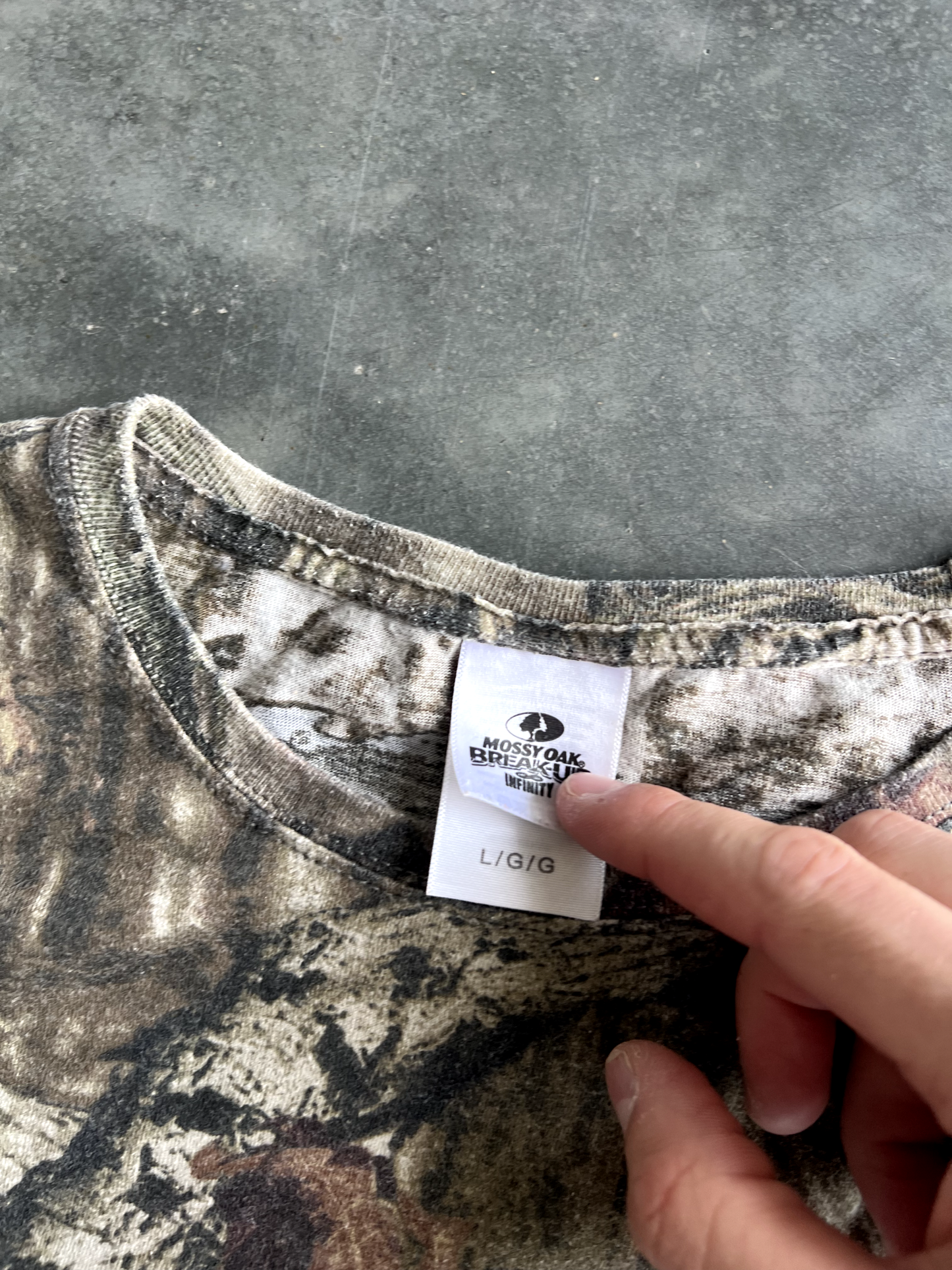 Vintage Camo Long Sleeve - L