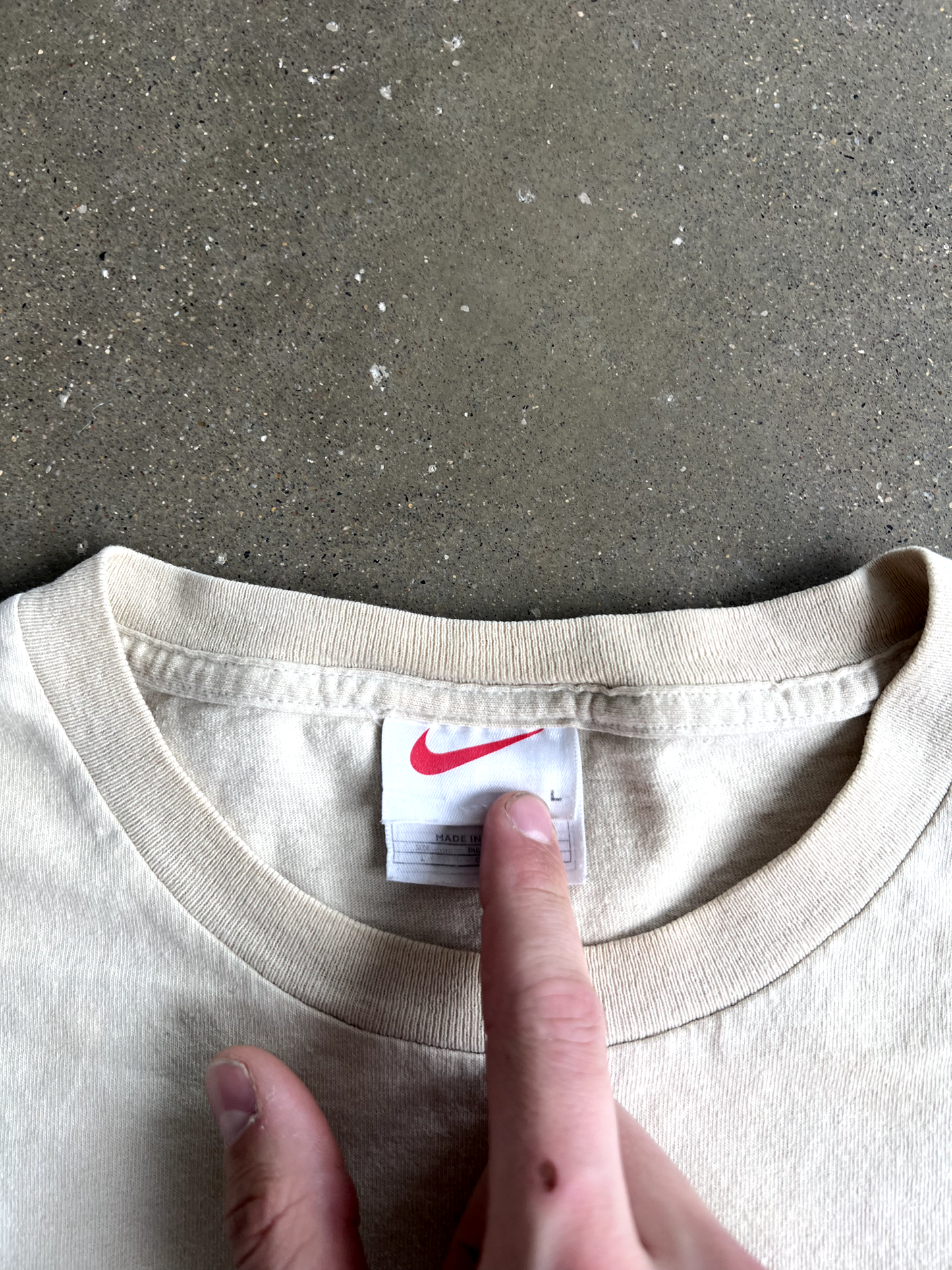 Vintage Cream Nike Tee - L