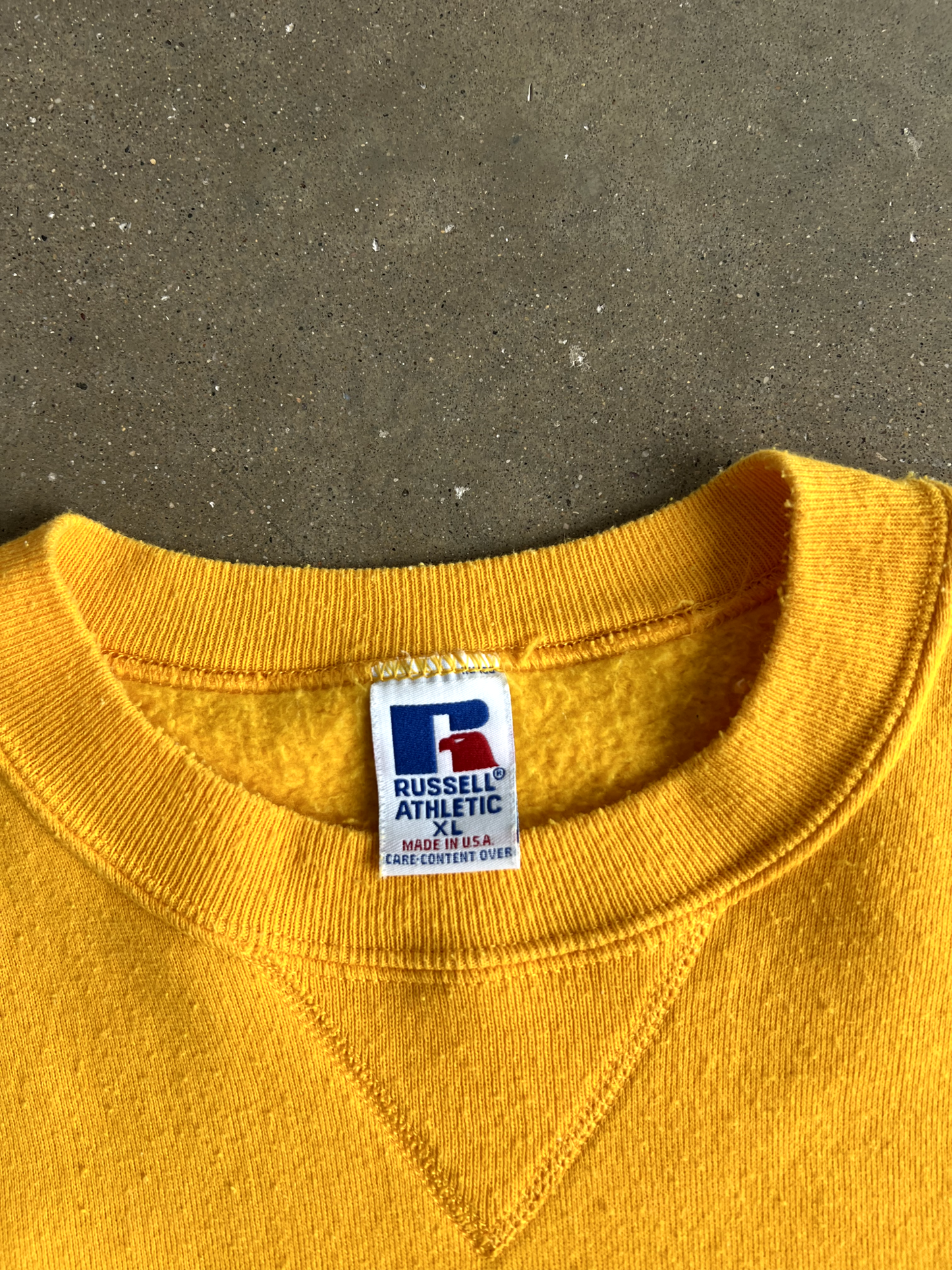 Vintage Yellow Iowa Spellout Crewneck - XL