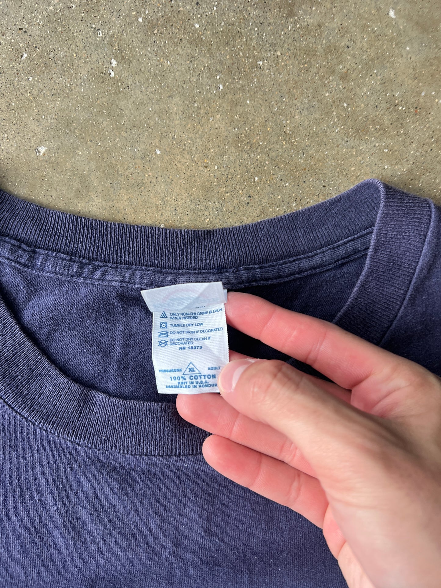 Vintage Navy Blue NY Yankees Shirt - XL