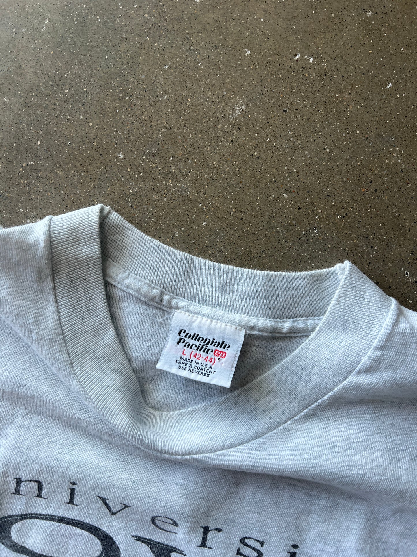 Vintage White Iowa University Shirt - L