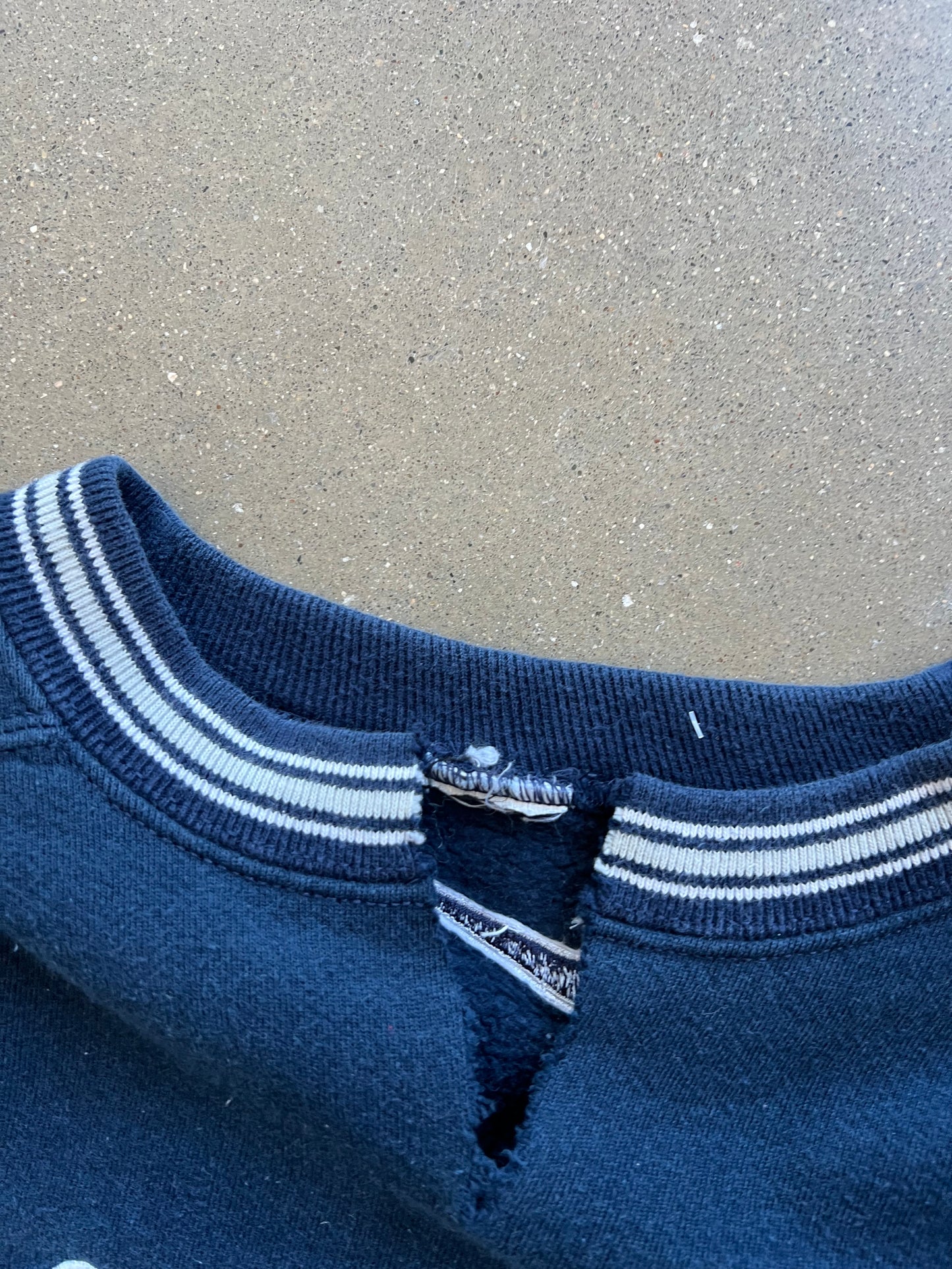 Vintage Navy Blue Nike Swoosh Crew - L