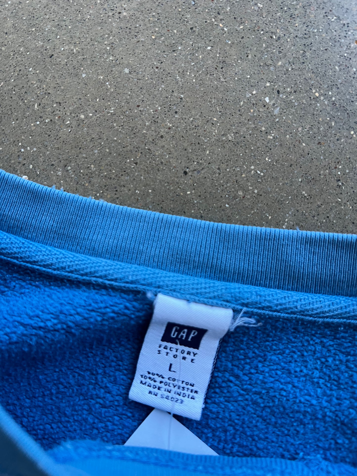 Vintage Sky Blue Gap Crew - L