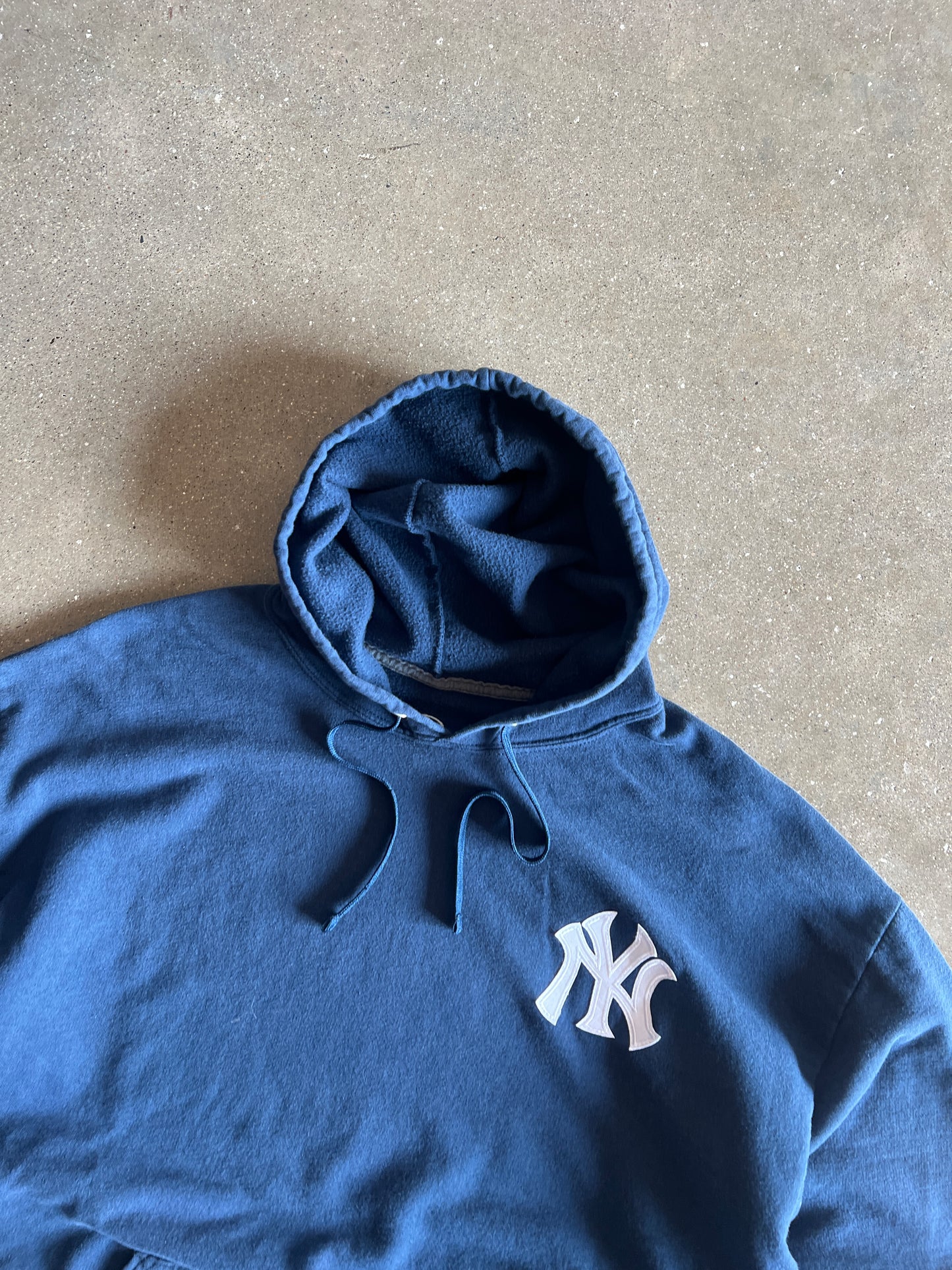 Vintage Navy Blue NY Yankees Hoodie - L