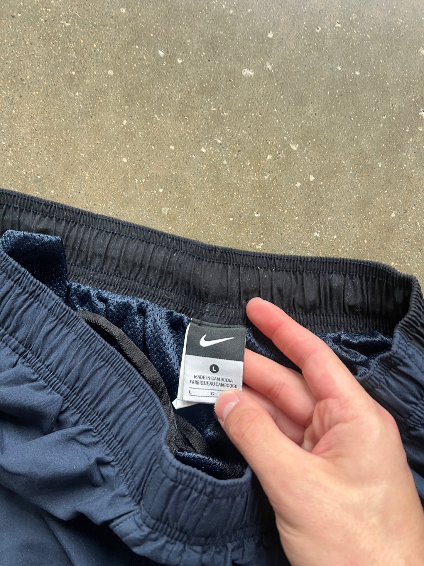 Vintage Navy Blue Nike Jogger Shorts - L