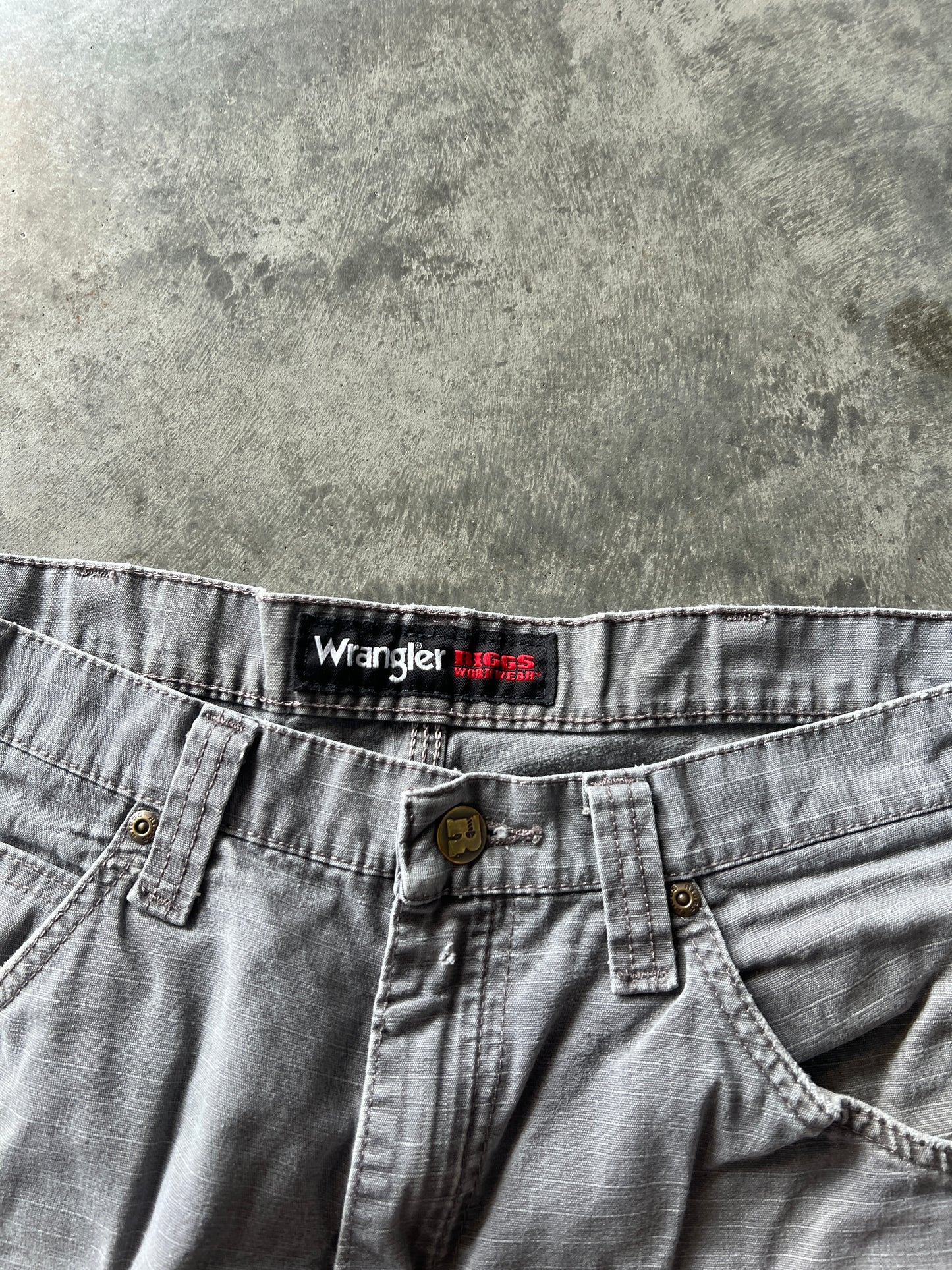 Vintage Faded Grey Baggy Wrangler Pants - 34x27