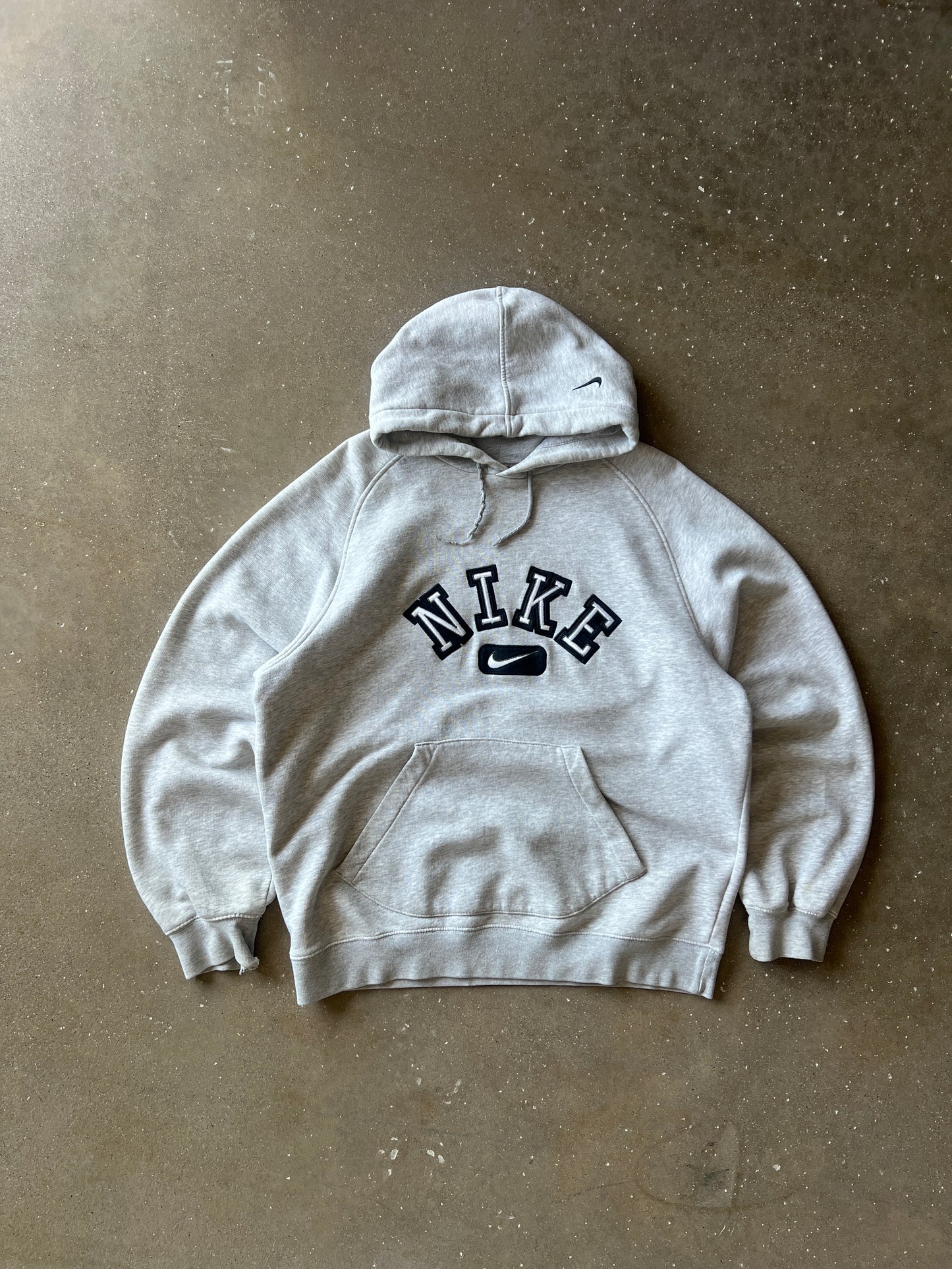 Vintage White Nike Spellout Hoodie - L