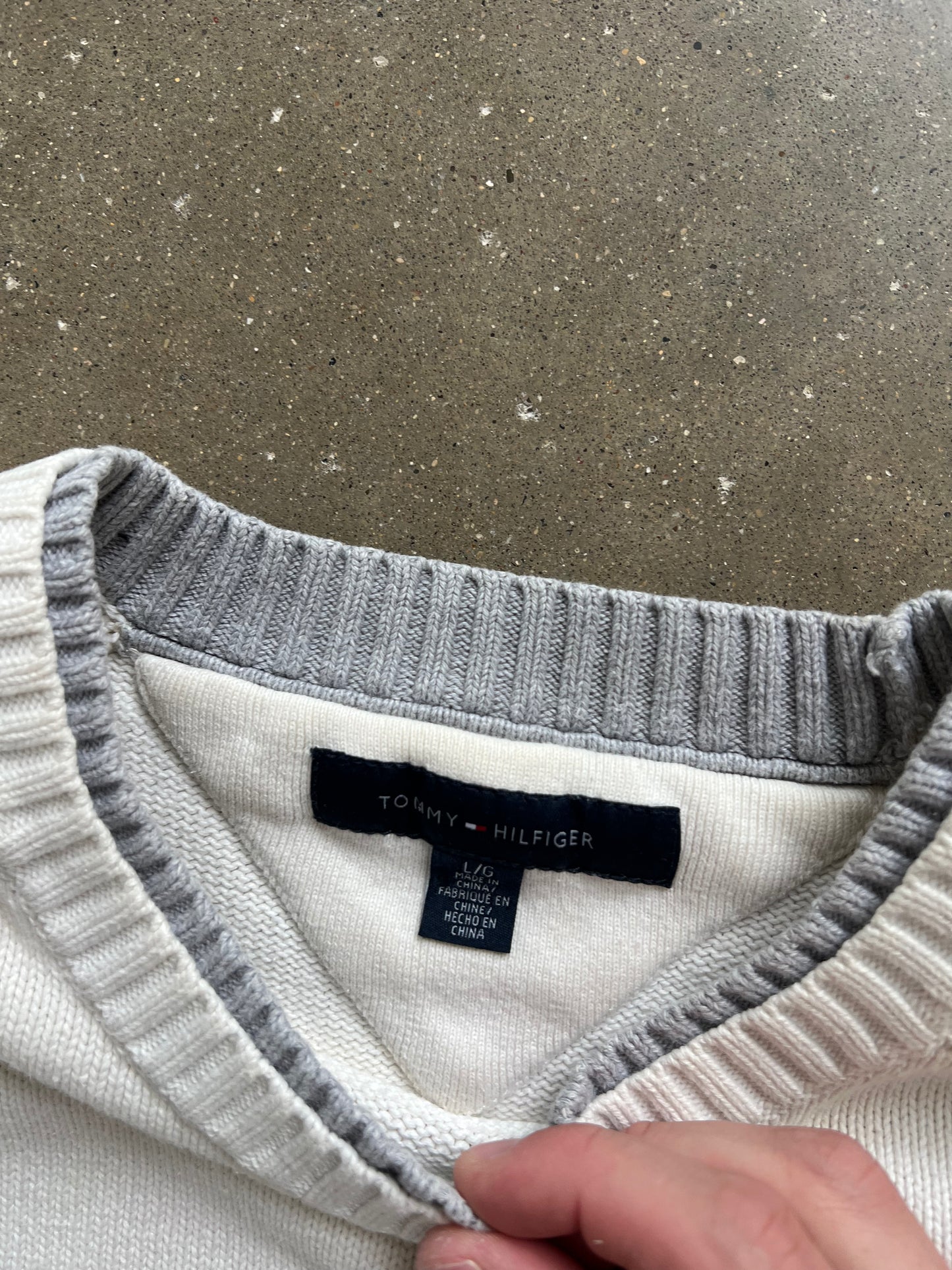 Vintage White Tommy Hilfiger Sweater - L