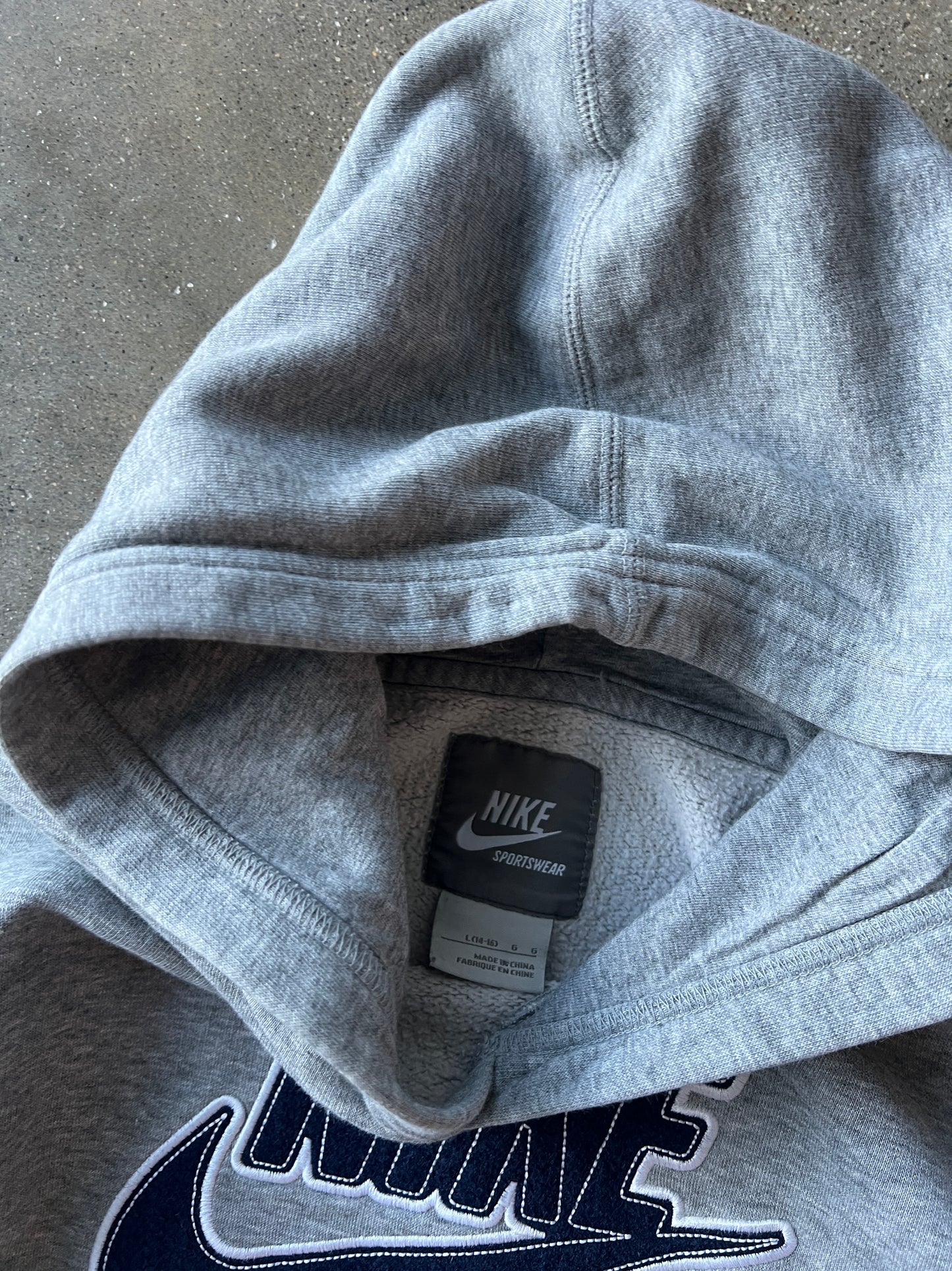 Vintage Grey Nike Spellout Hoodie - M