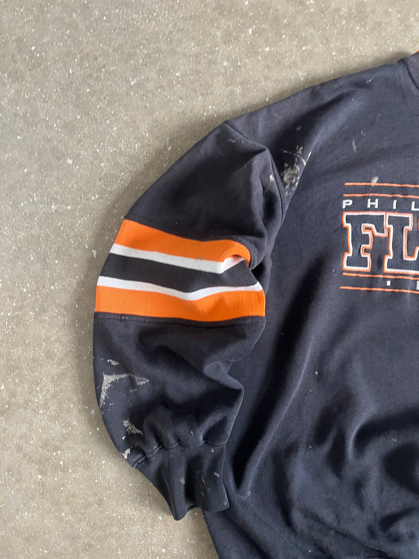 Vintage Black Distressed NHL Philadelphia Flyers Sweater - XL