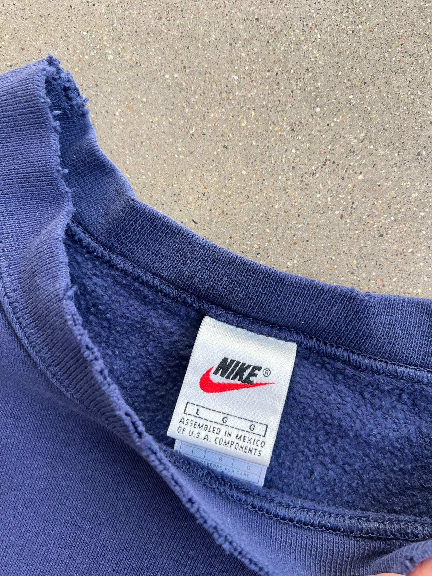 Vintage Navy Blue Nike Swoosh Crew - L