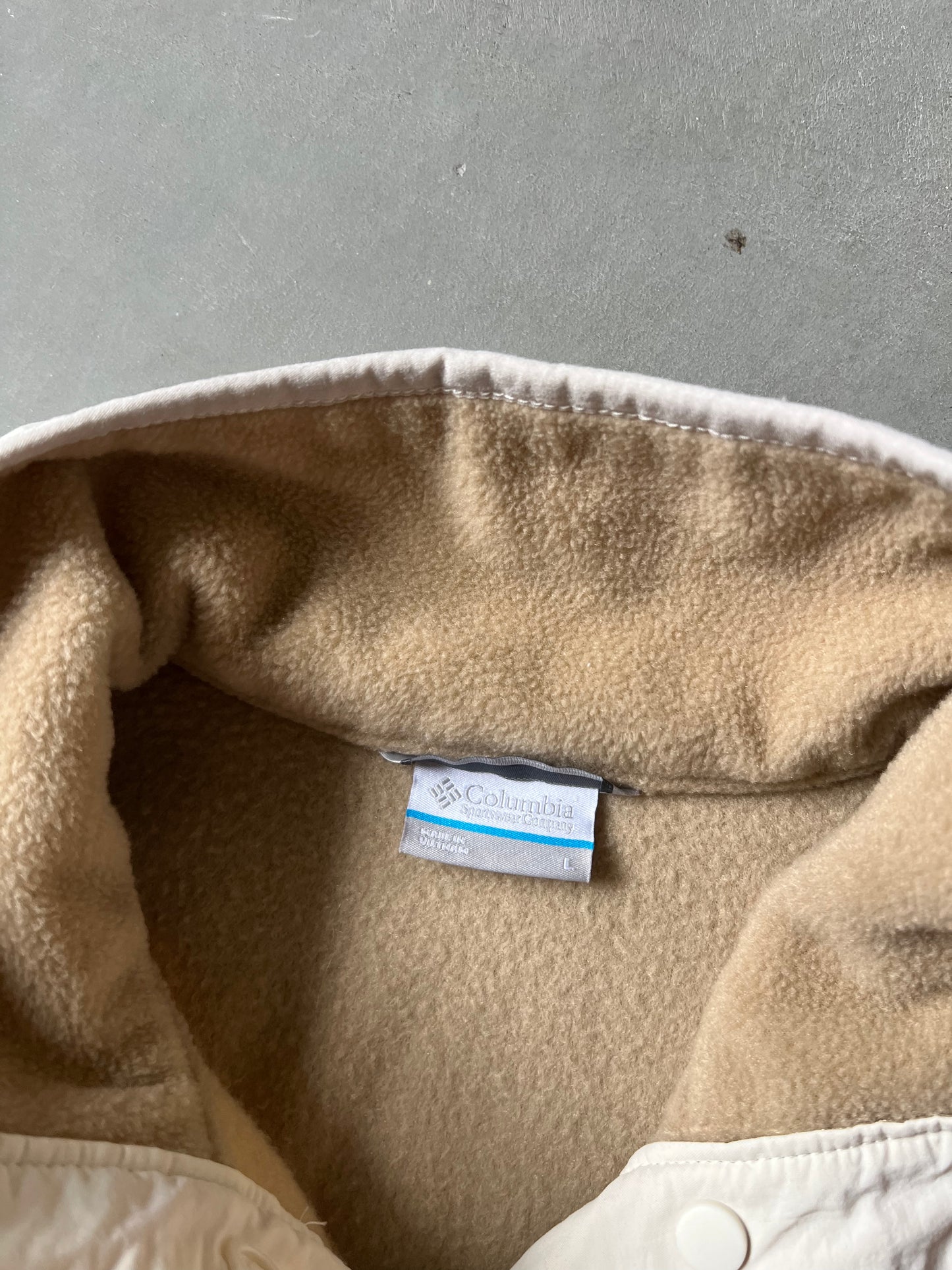 Vintage Tan Columbia Fleece - L