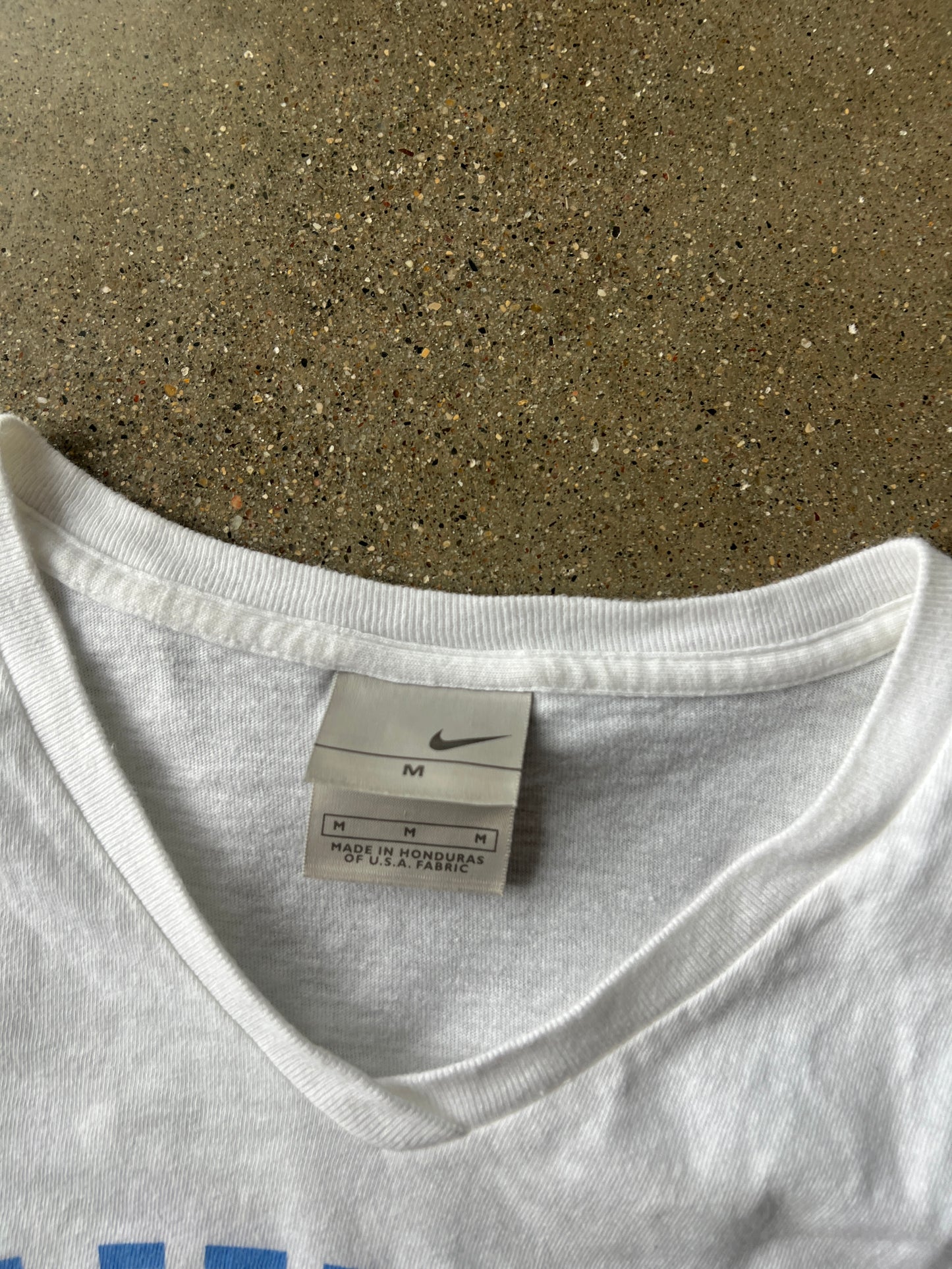 Vintage White Nike Spellout Shirt - M