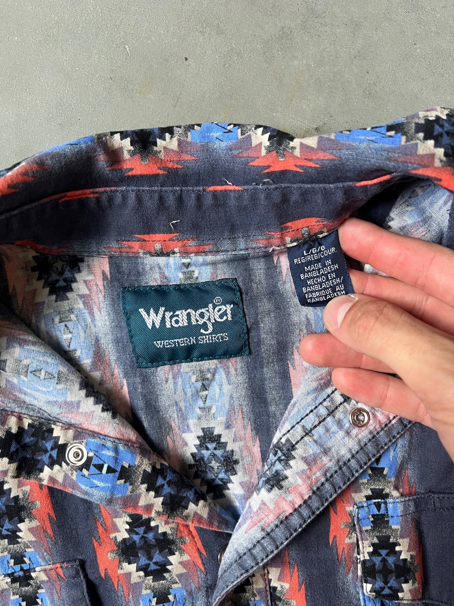 Vintage Aztec Wrangler Perl Snap Button Up - L