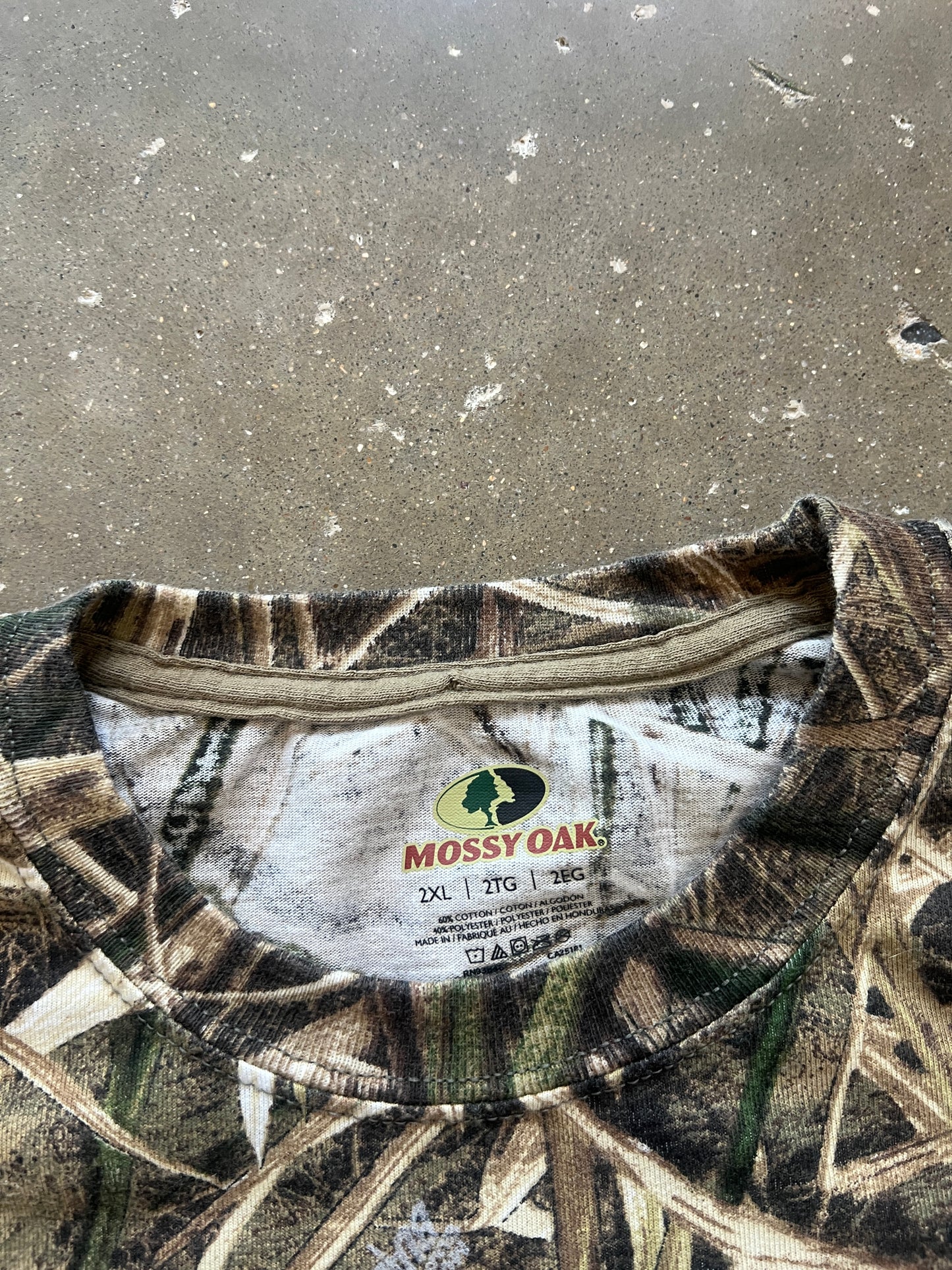 Vintage RealTree Camo Shirt - XL
