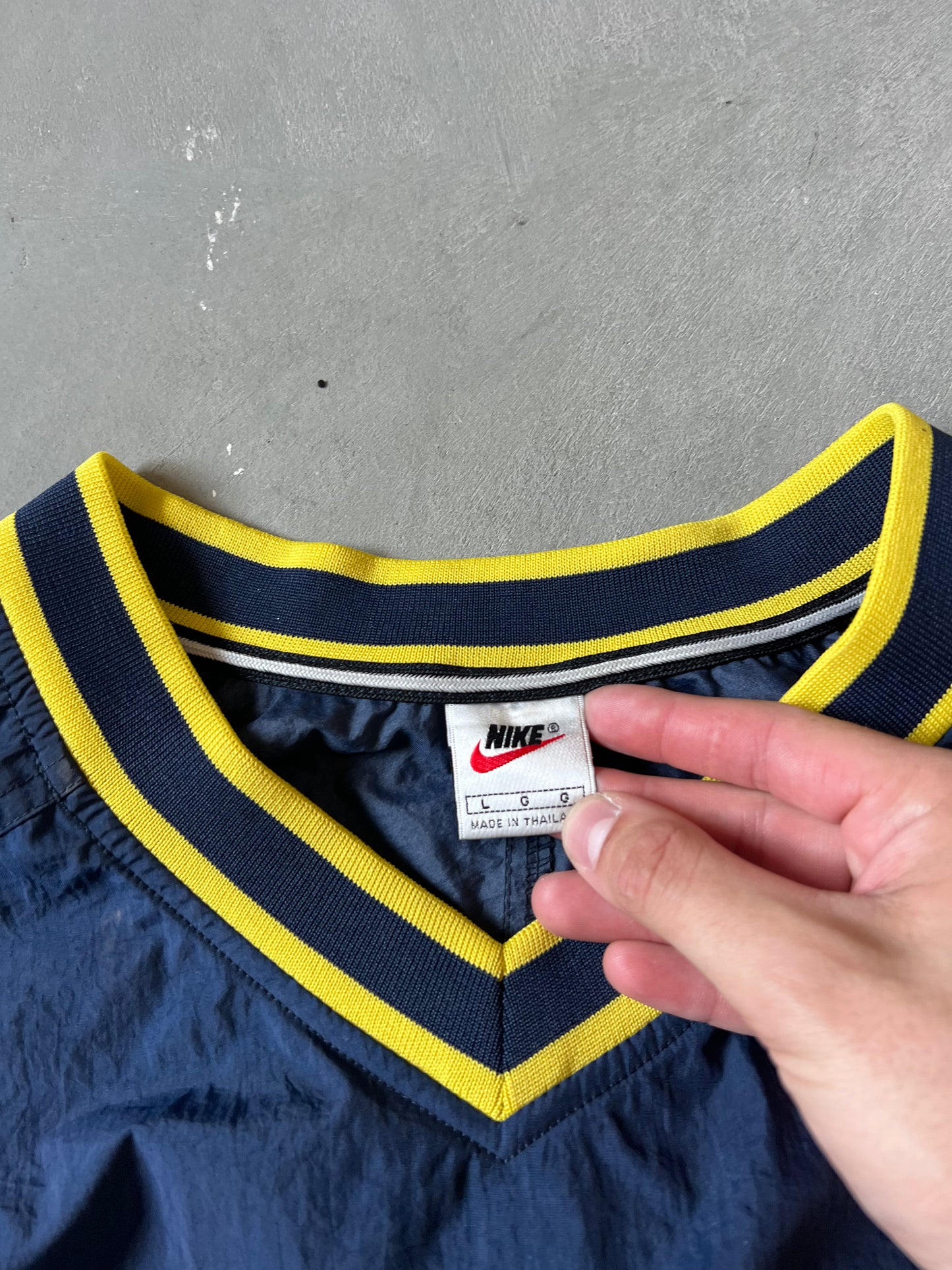 Vintage Navy Blue Nike Center Swoosh Sweatshirt - L