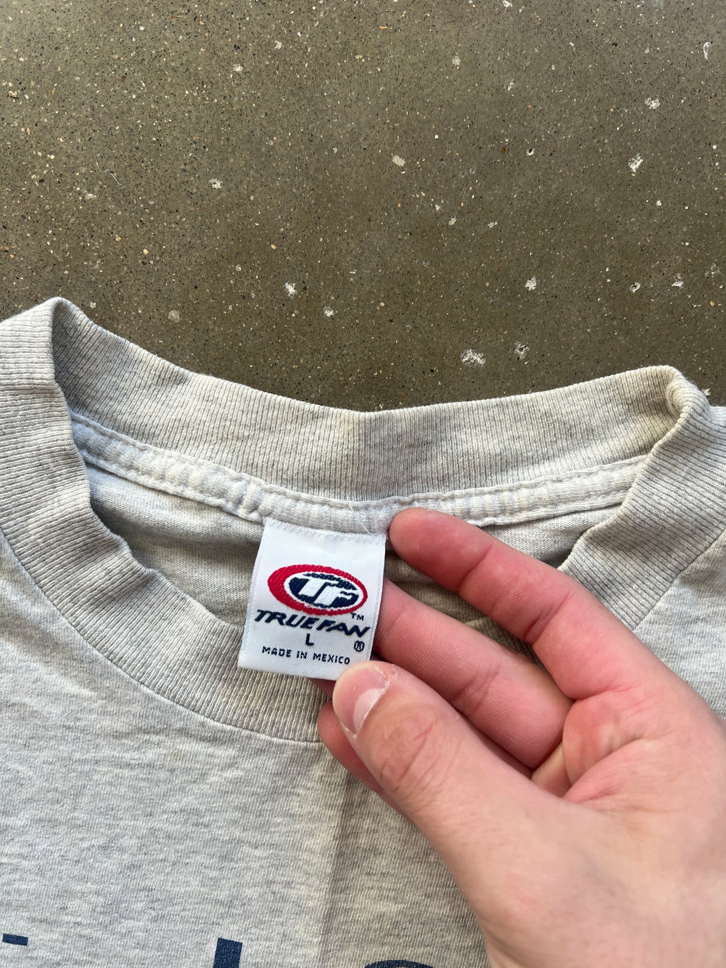 Vintage White St Louis Rams Shirt - L