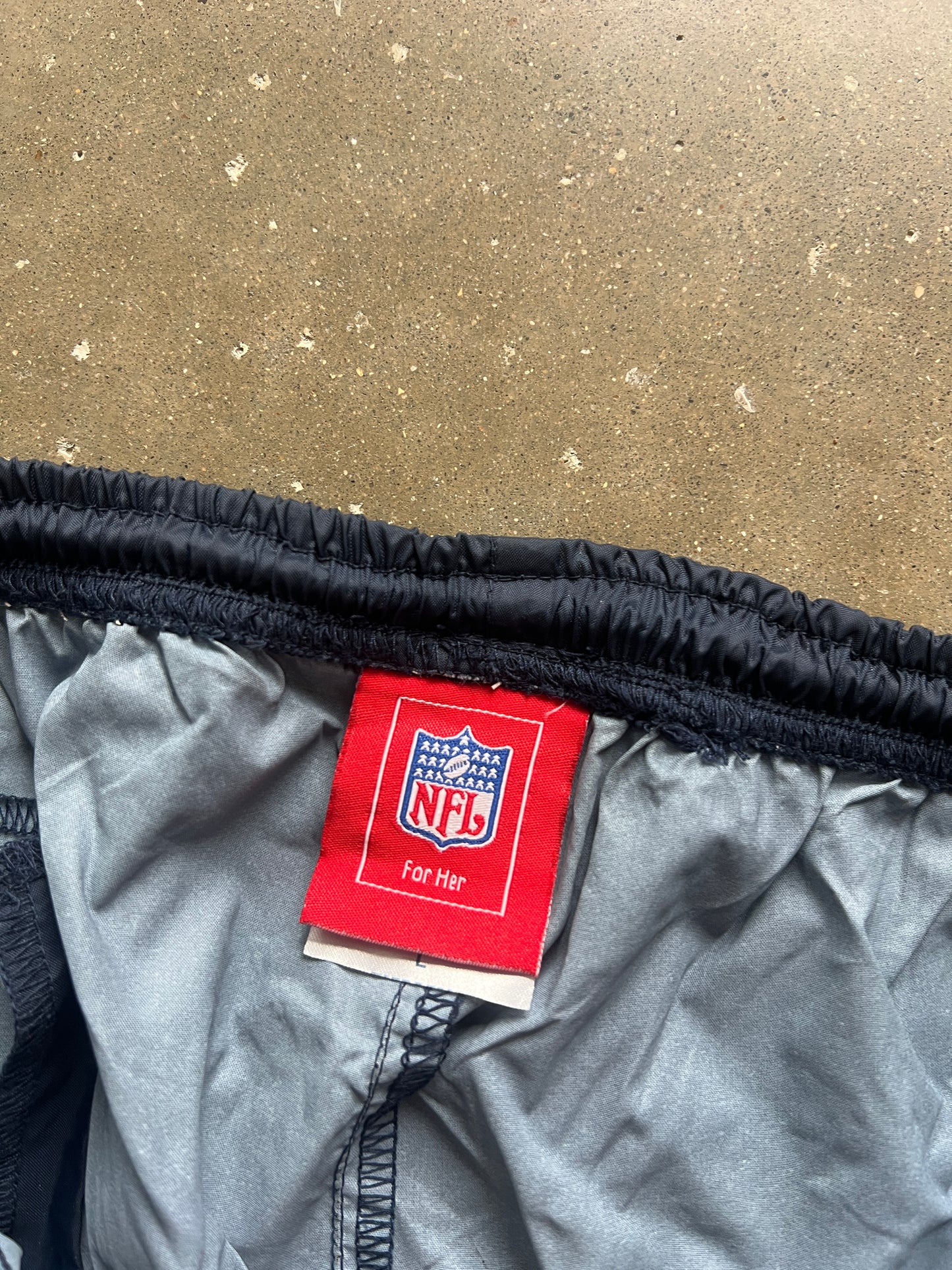 Vintage Navy Blue Chicago Bears Track Pants - M