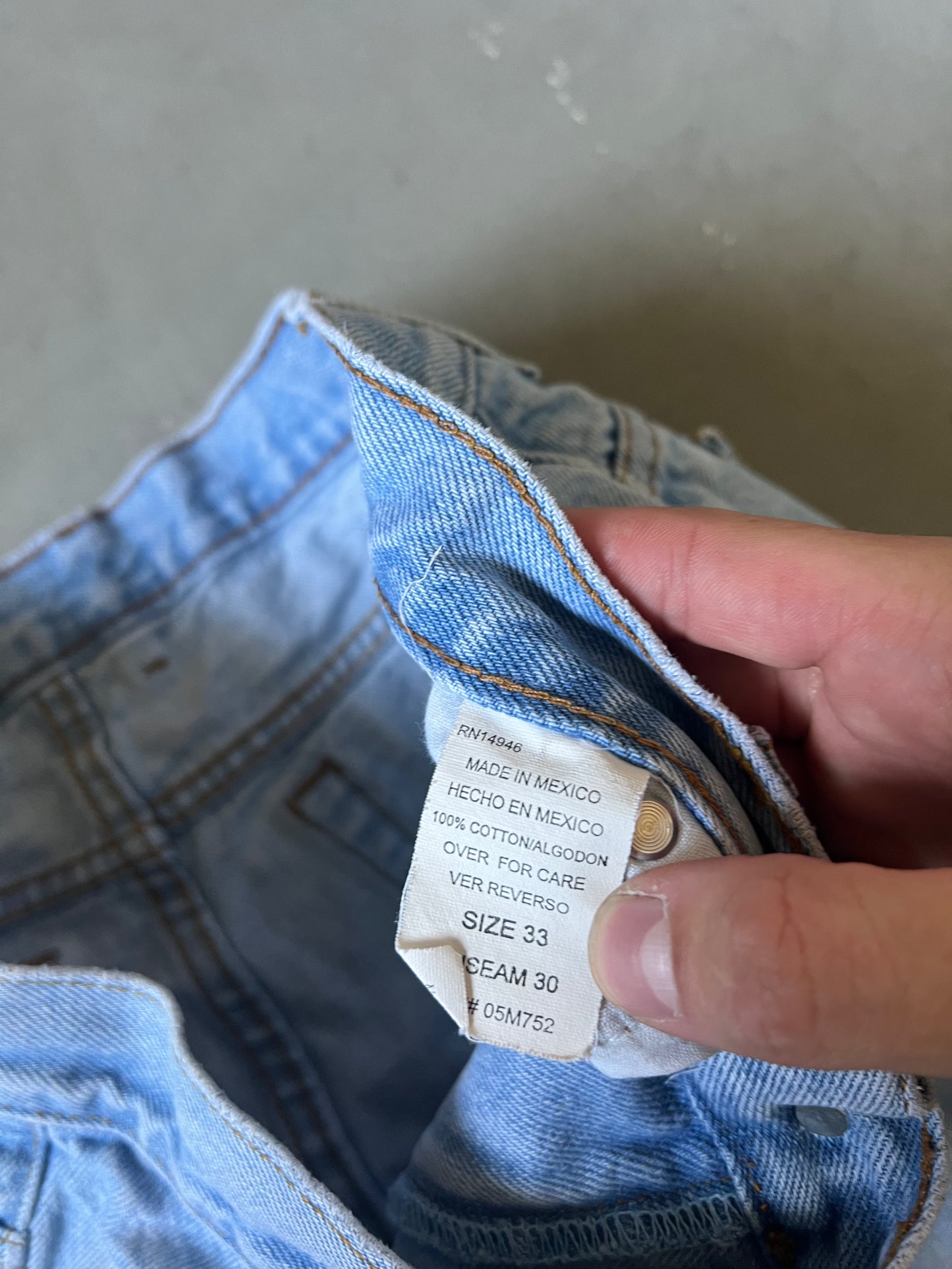 Vintage Denim Blue Baggy Jeans - 33