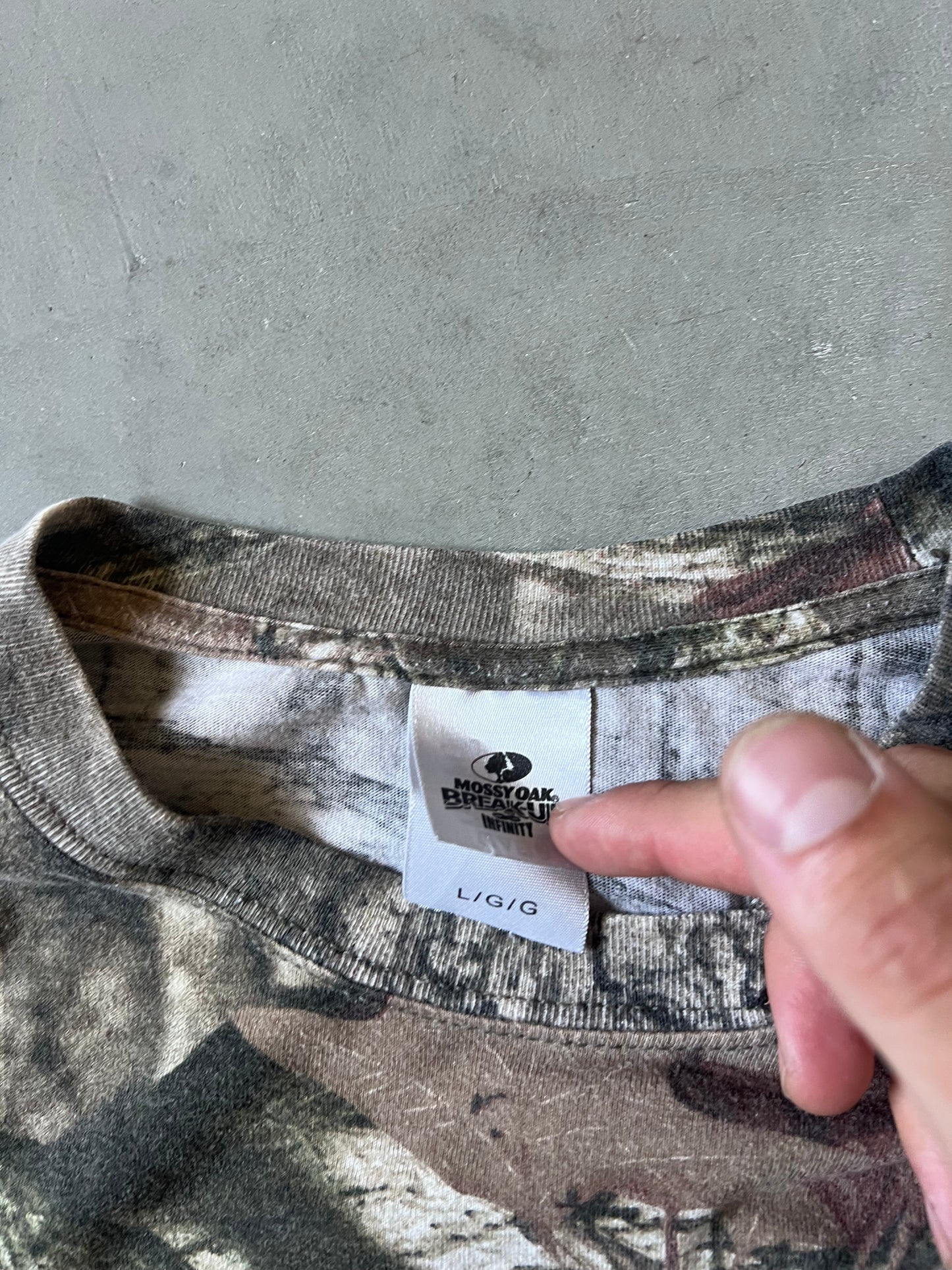 Vintage Camo RealTree Shirt - L