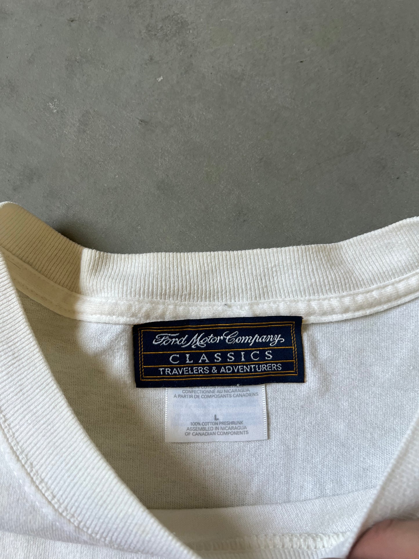 Vintage Mustang Graphic Tee - L