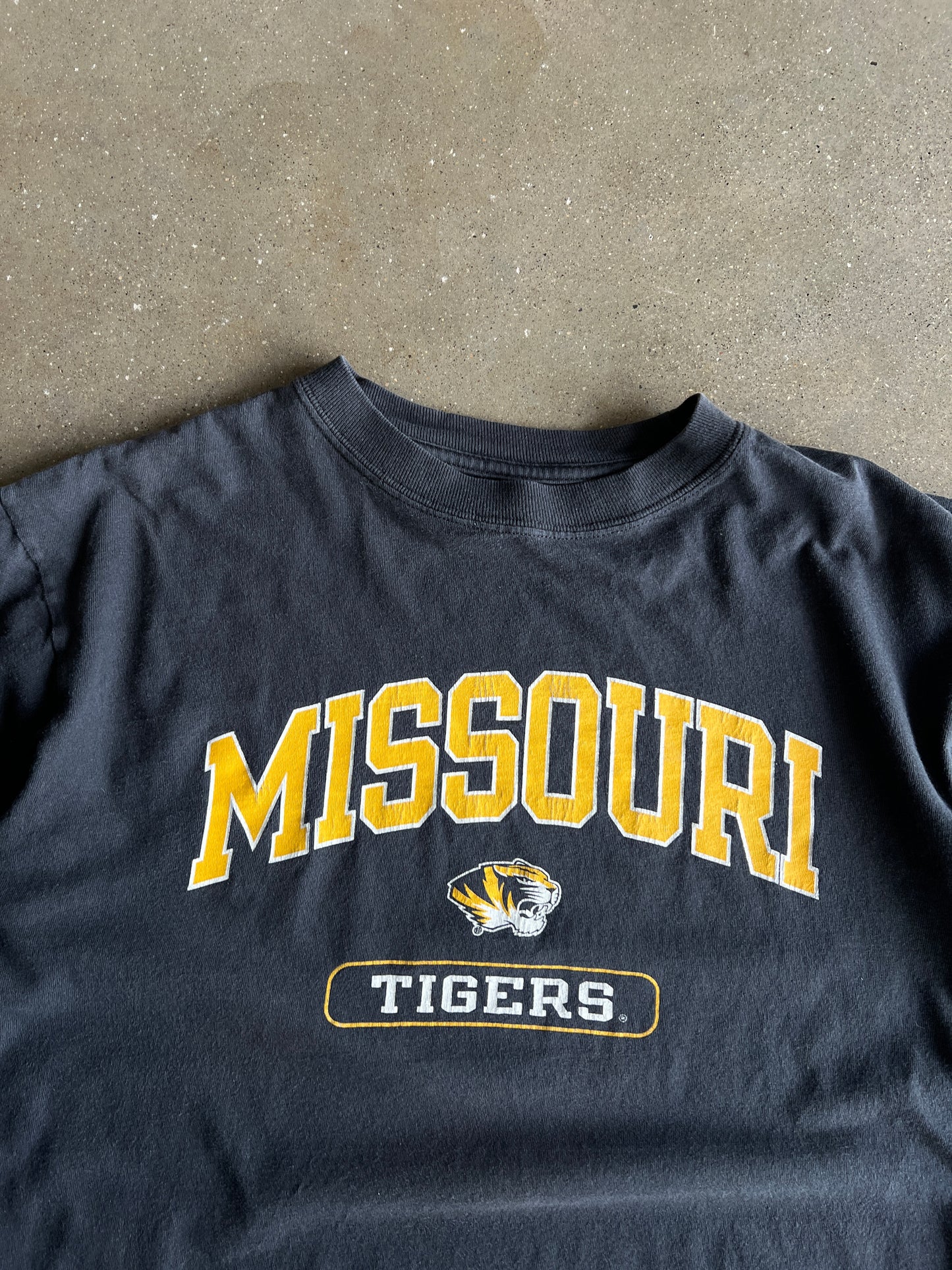 Vintage Black Missouri Spellout Shirt - S