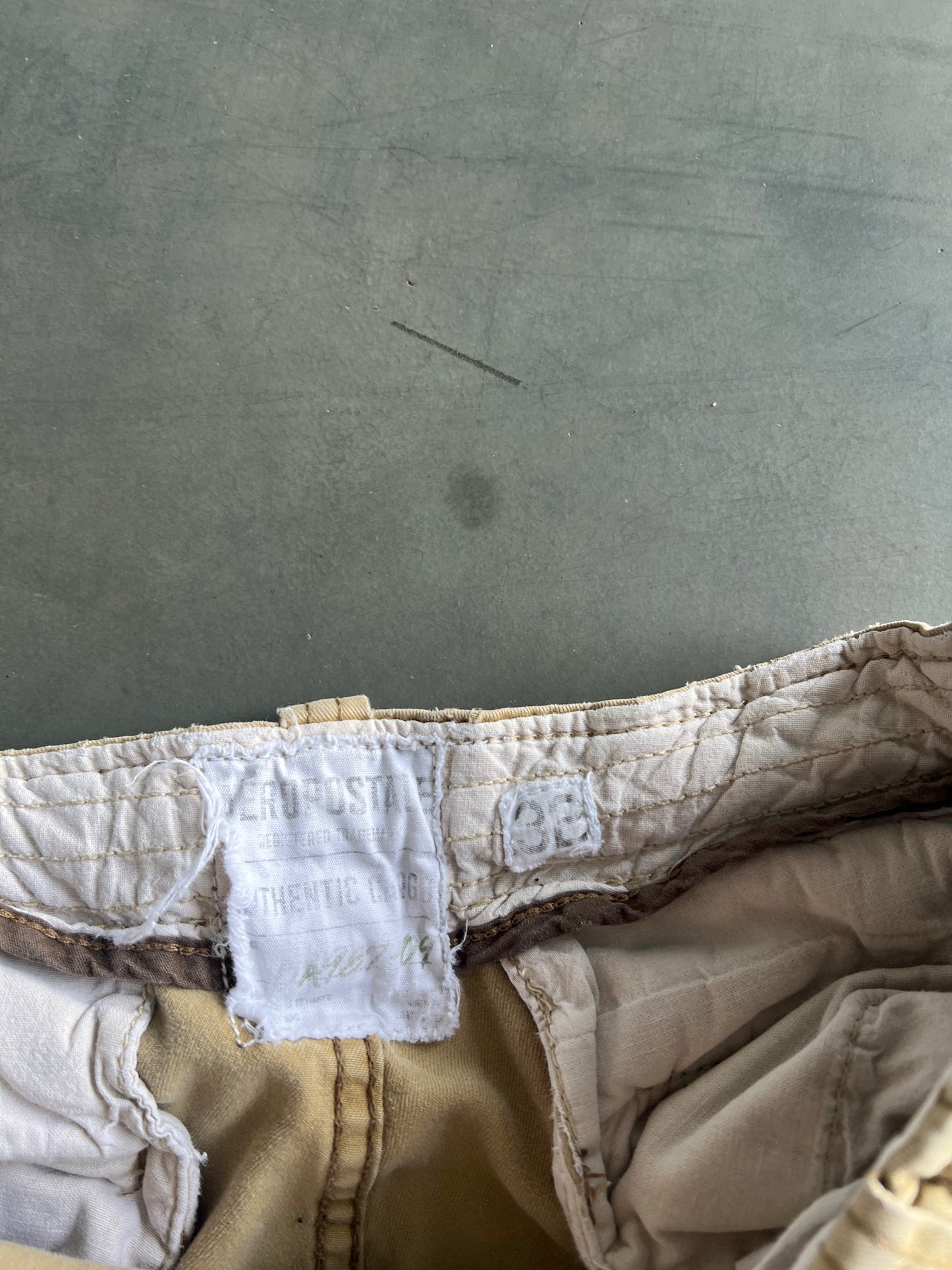 Vintage Cream Aeropostale Cargo Shorts - 34