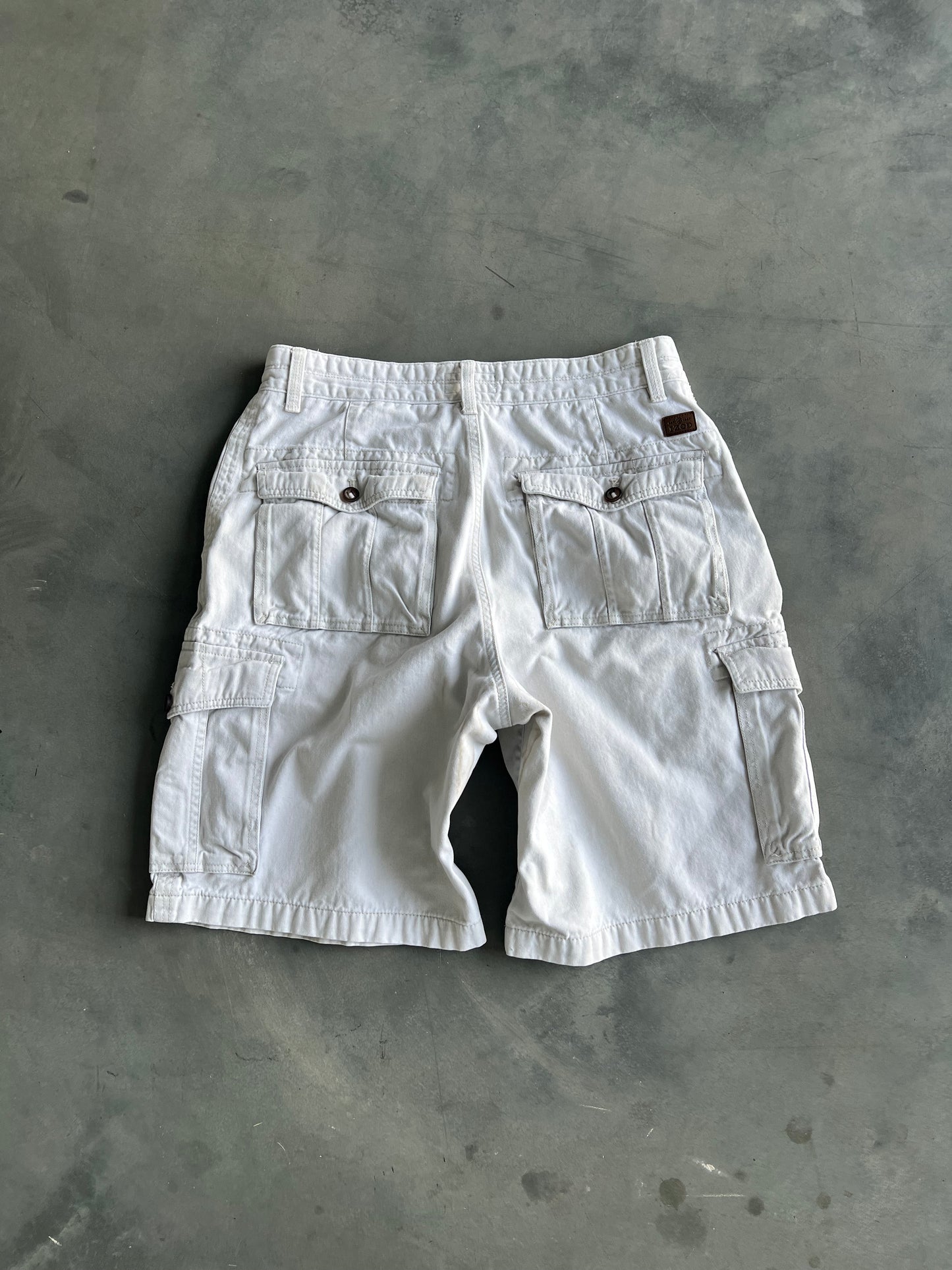 Vintage White IZOD Baggy Shorts - 32