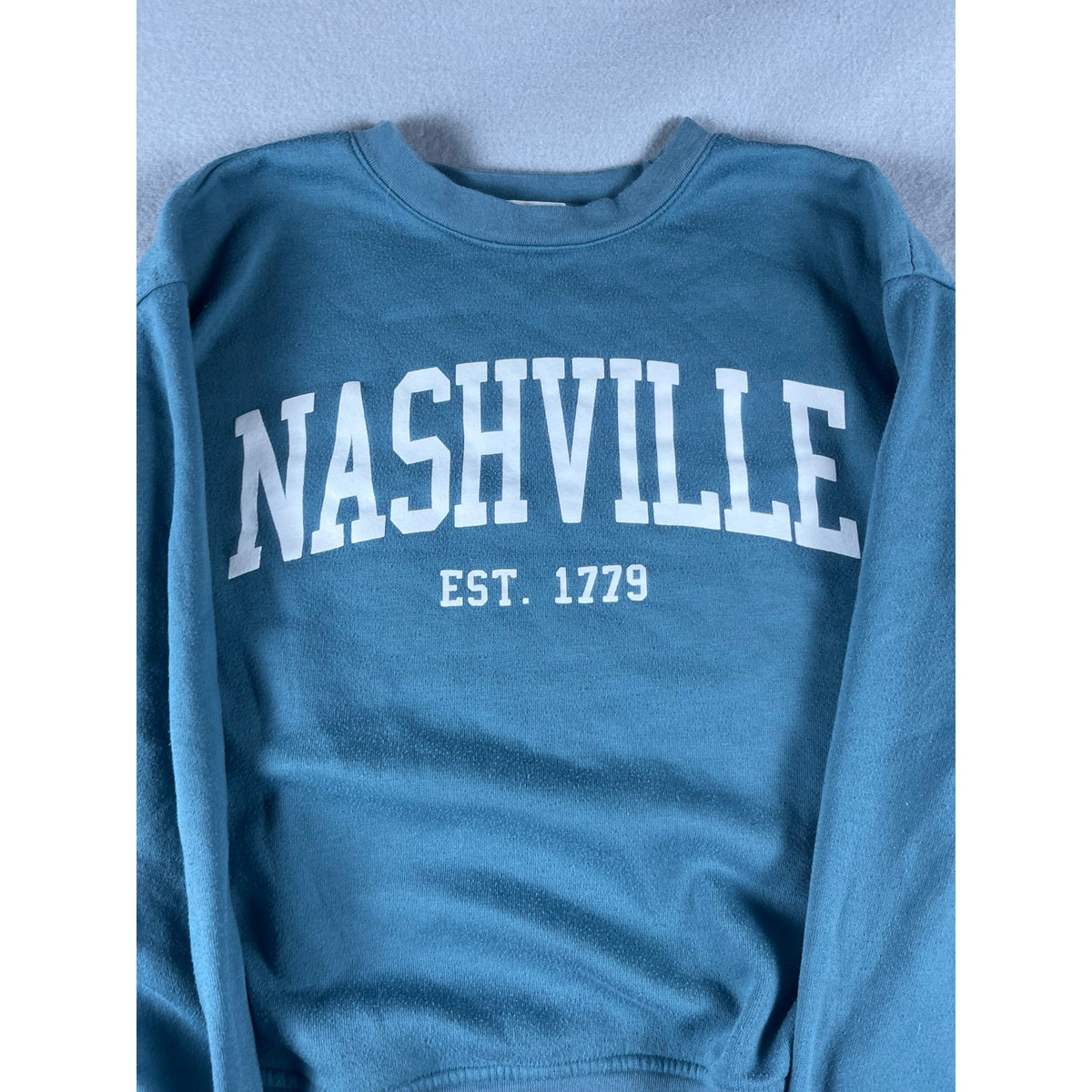 Nashville EST 1779 Spellout Sweatshirt - L