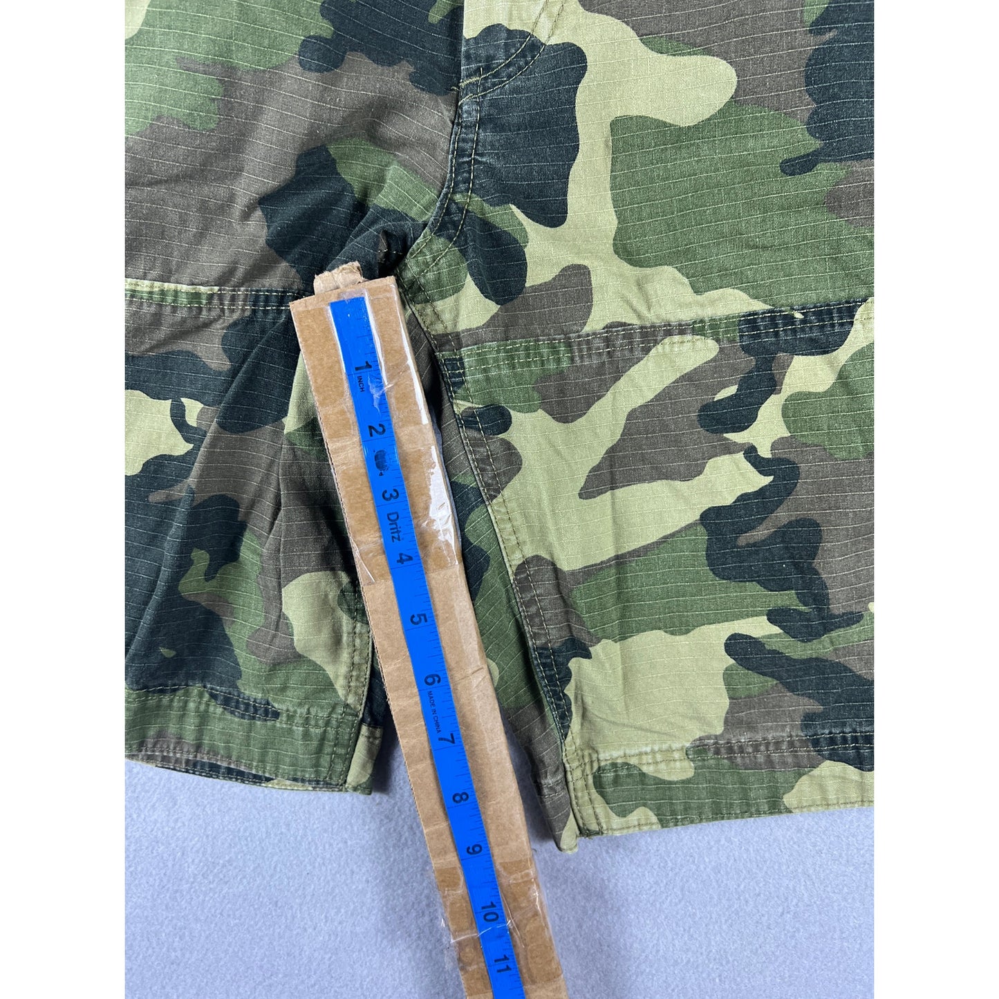 H&M LOGG Ripstop Camo Cargo Shorts - 34