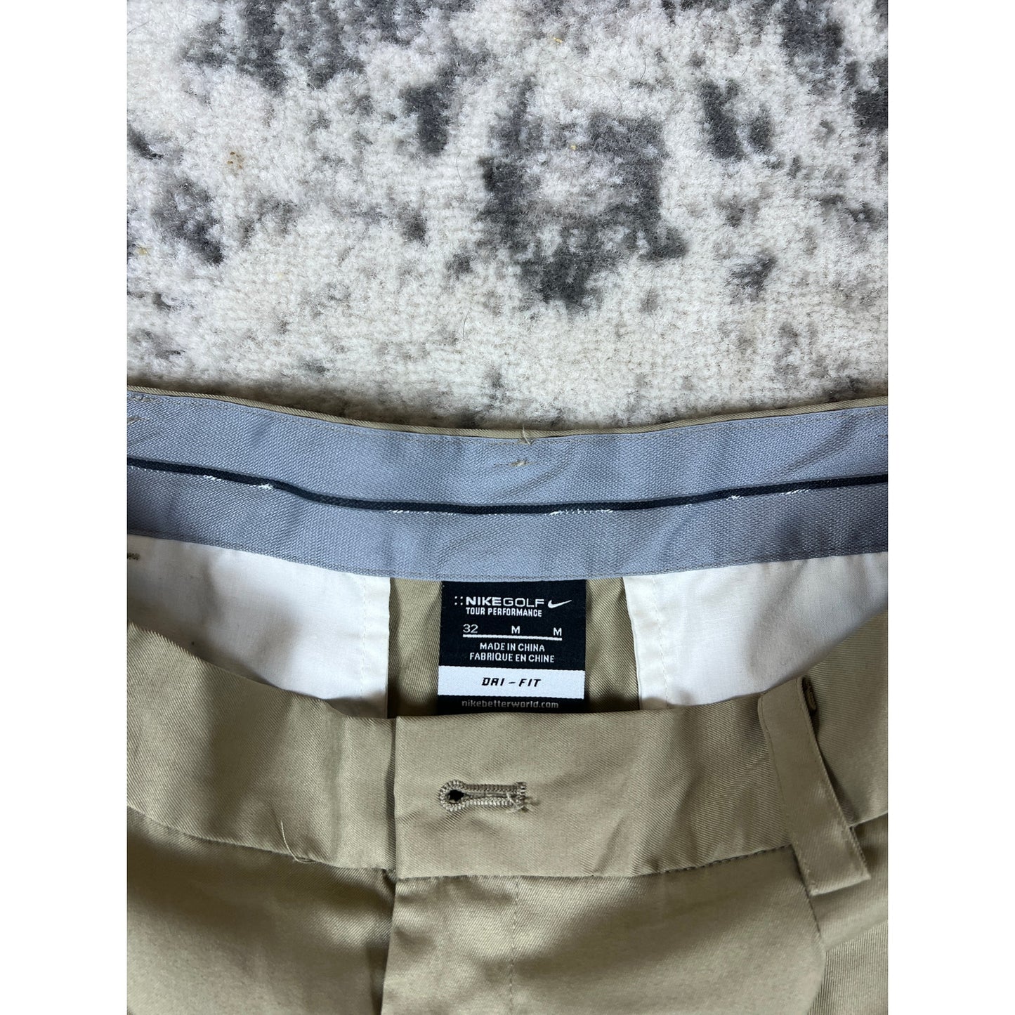 2000's Khaki Tan Nike Golf Shorts - 32