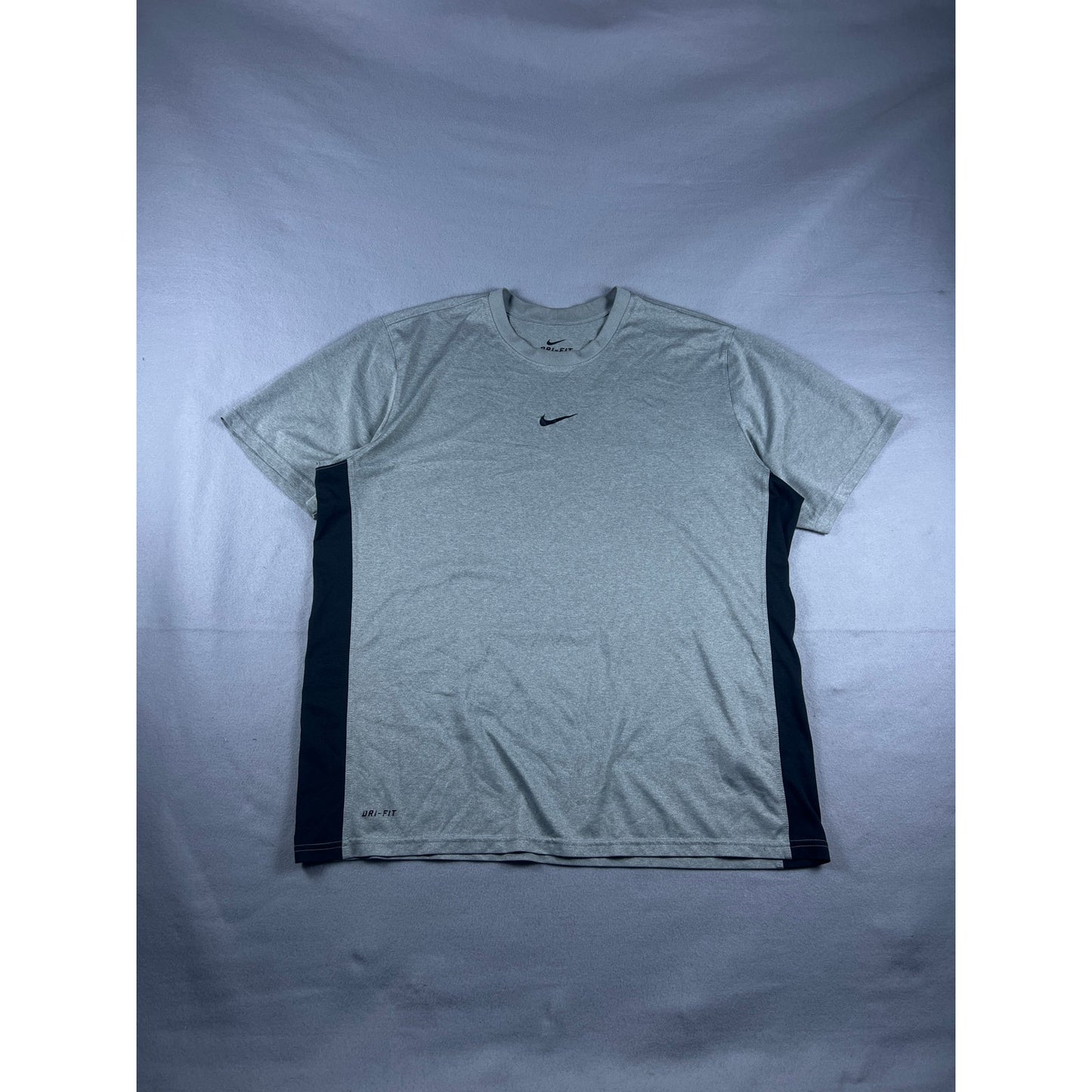 Nike Dri-Fit Training Shirt - XL