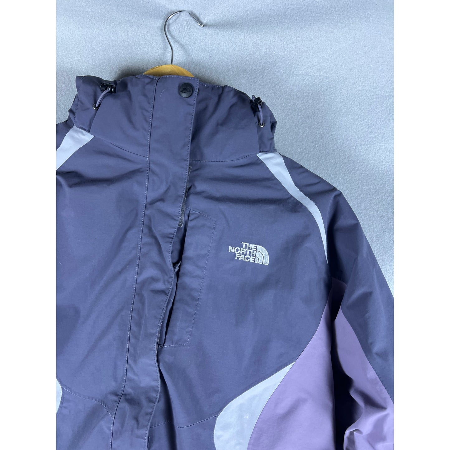 The North Face HyVent Ski Jacket Womens - L
