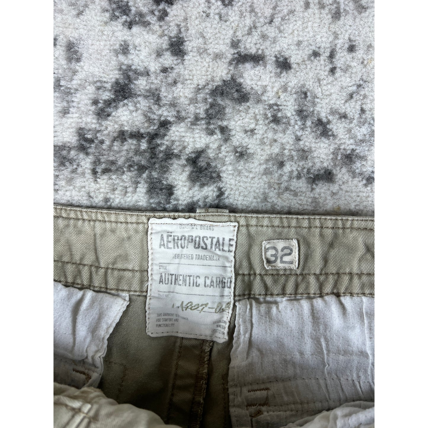 Aeropostale Authentic Cargo Shorts - 32