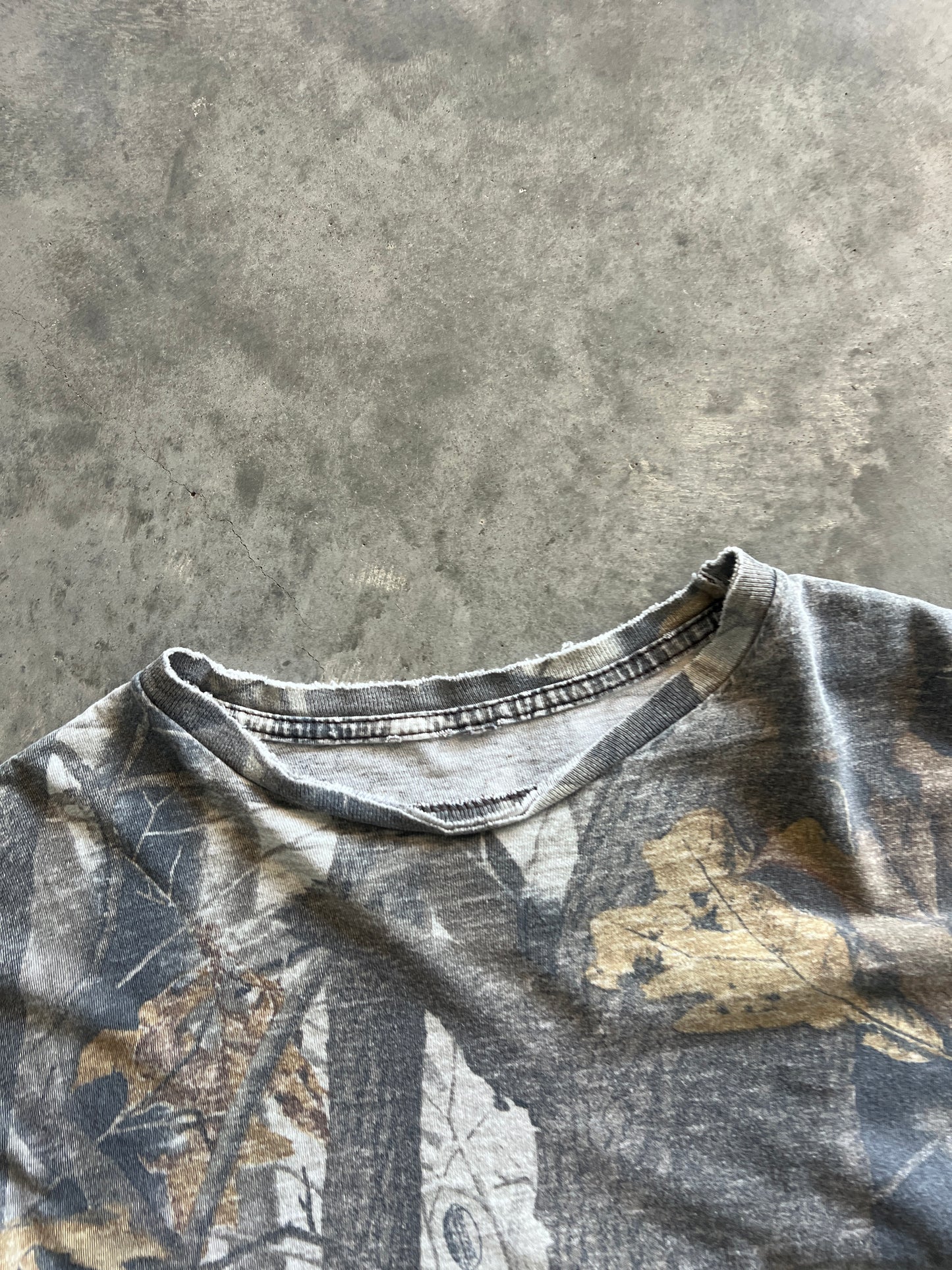 Vintage Faded RealTree Camo Shirt - XL