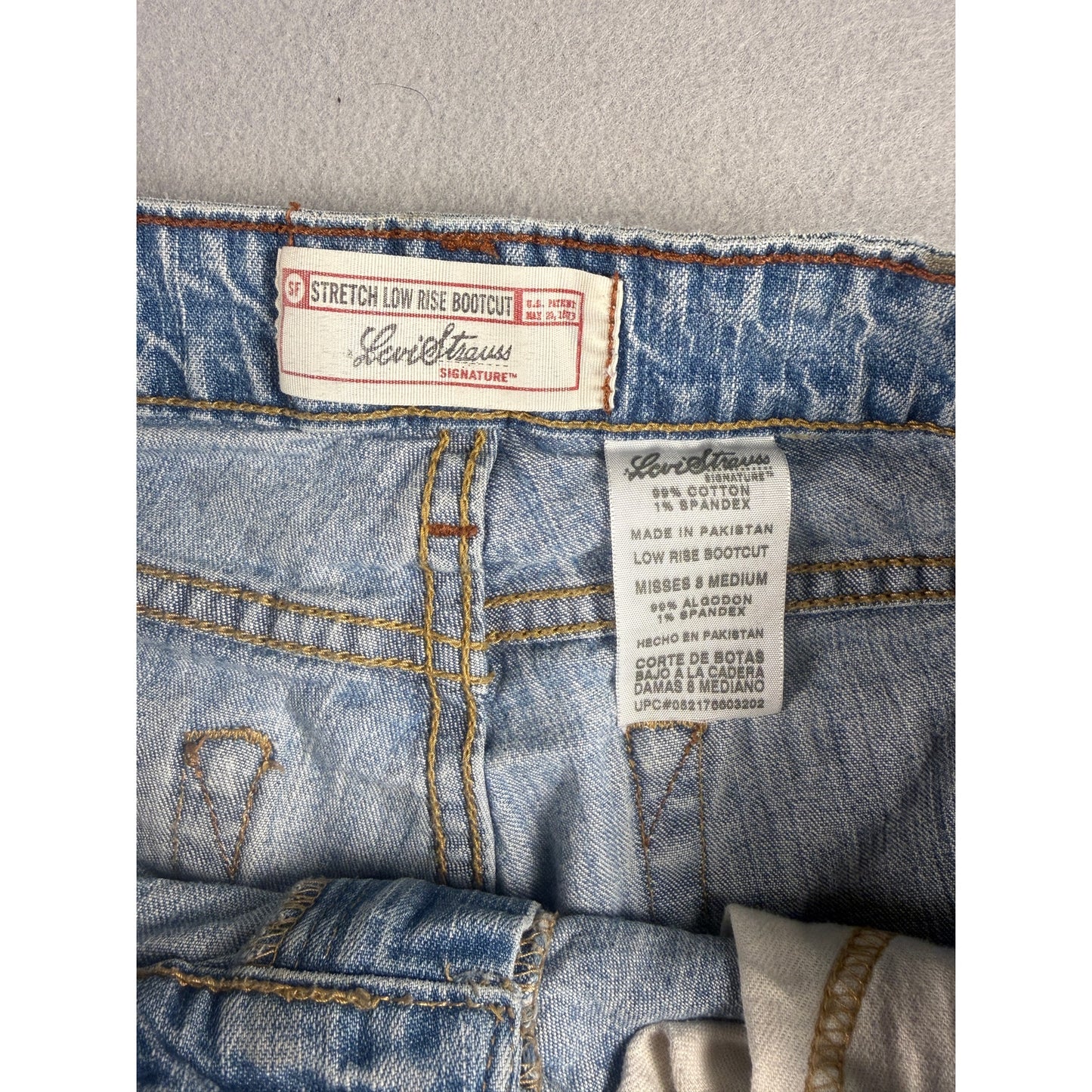 Levi Strauss Low Rise Bootcut Jeans - 8