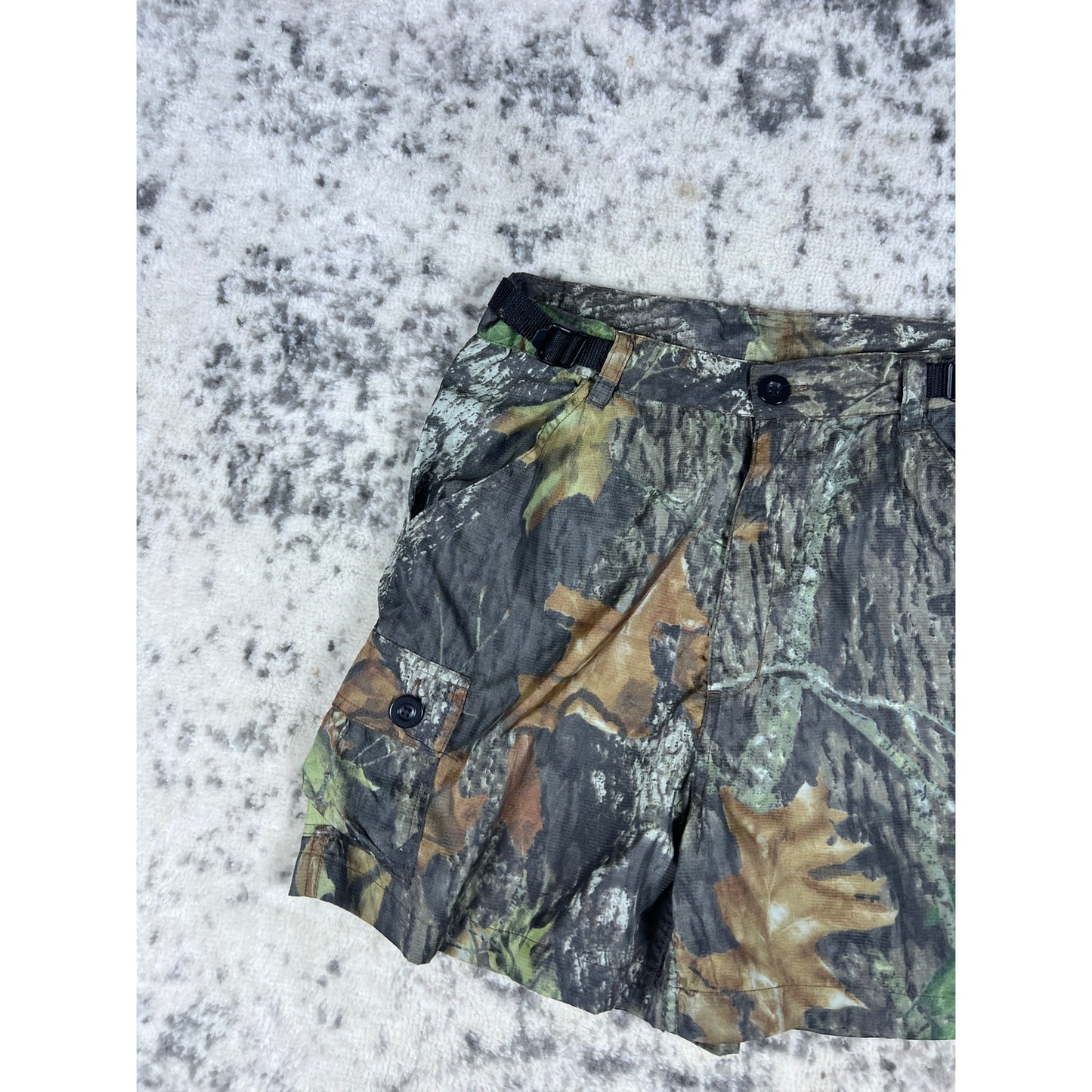 VTG Mad Dog Camo Shorts - L