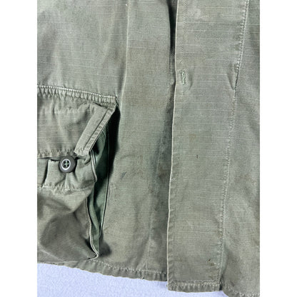 Vintage US Military Combat Jacket Vietnam Era - M