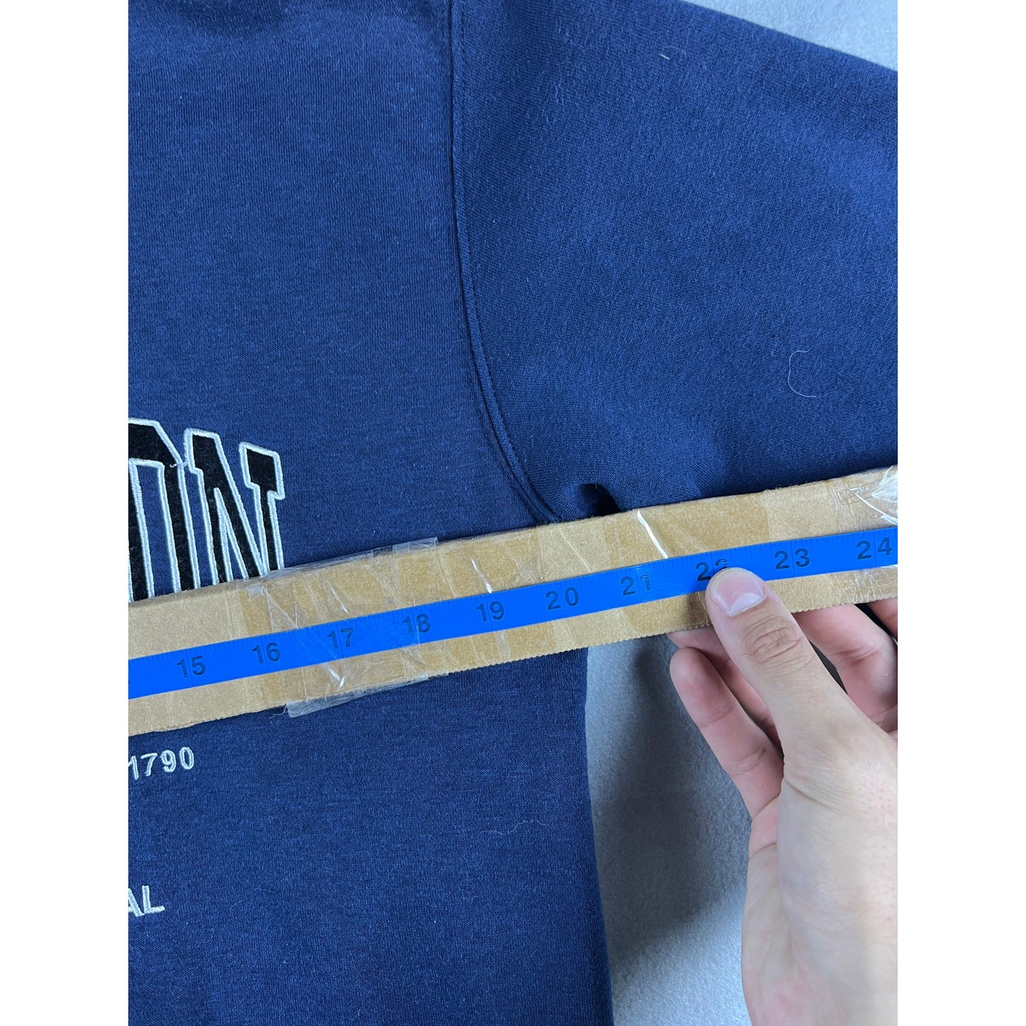 DC One Washington Spellout Sweatshirt - M