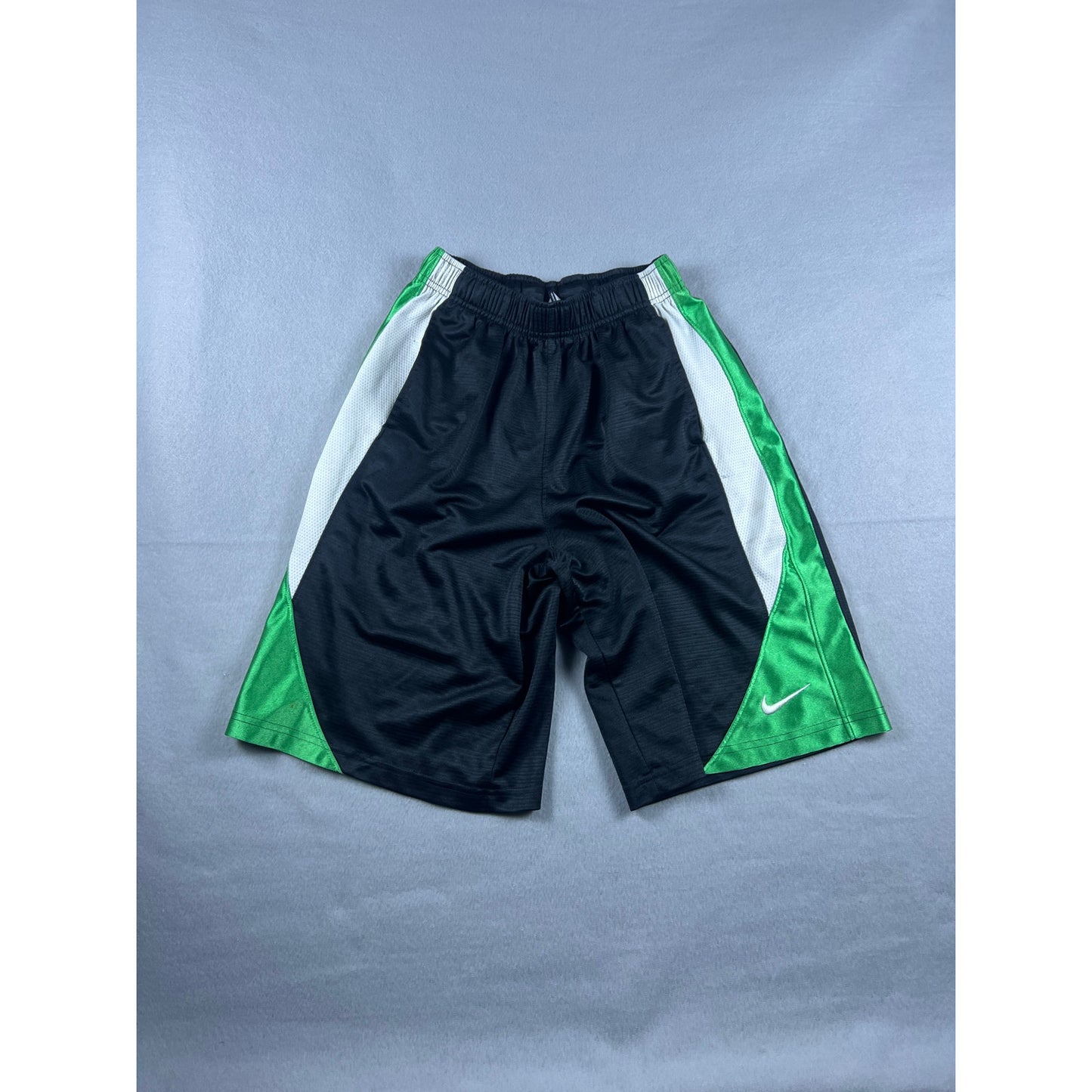Black Nike Swoosh Basketball Shorts - L