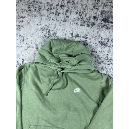 Nike Club Fleece Hoodie - M