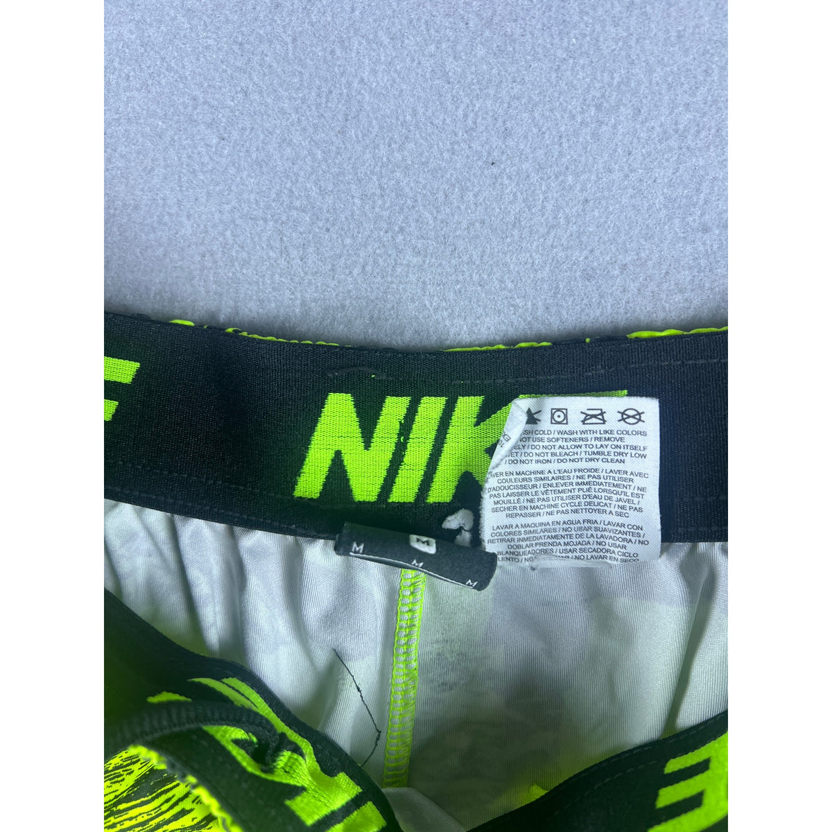 Nike Athletic Basketball Shorts - M