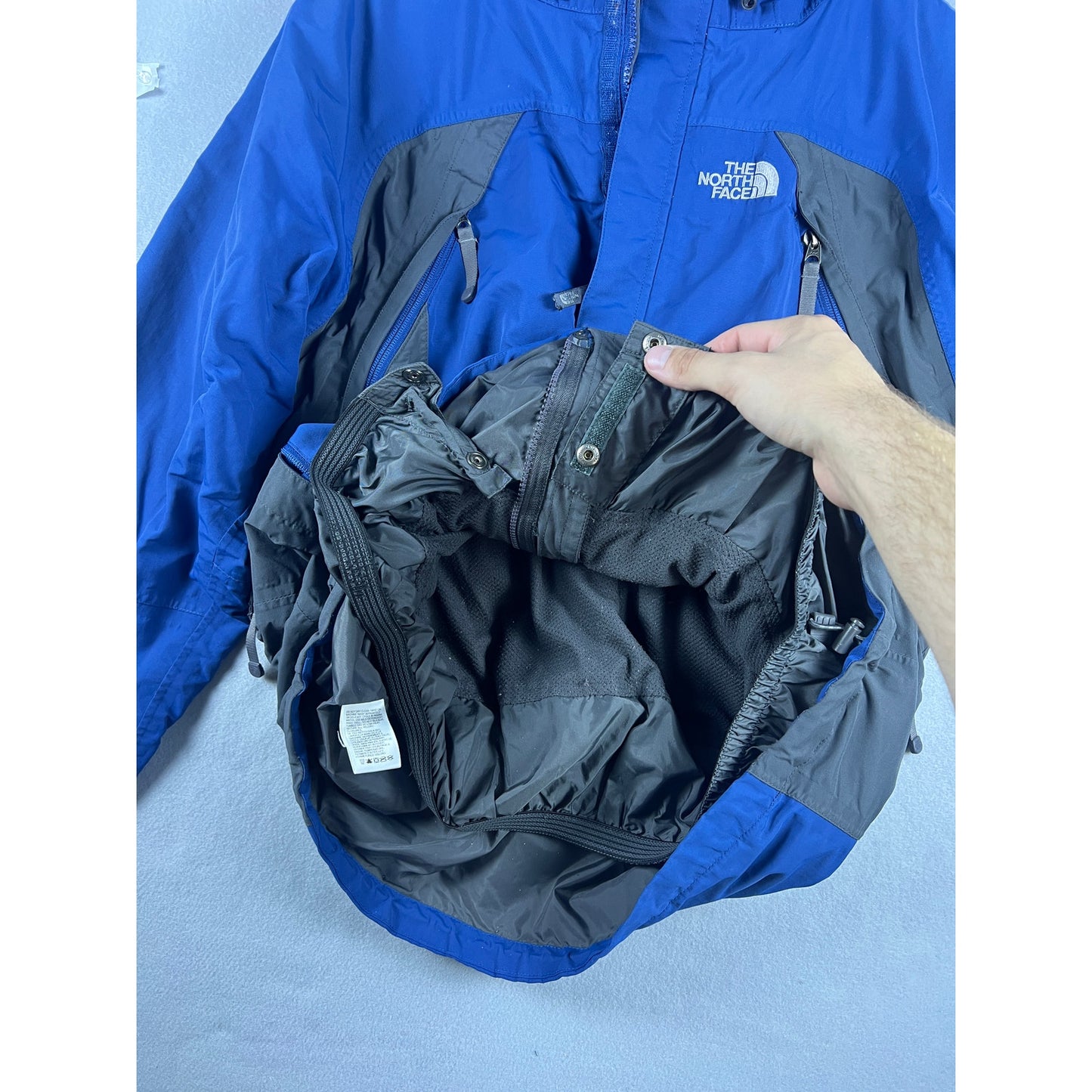 The North Face HyVent Ski Jacket - M Blue