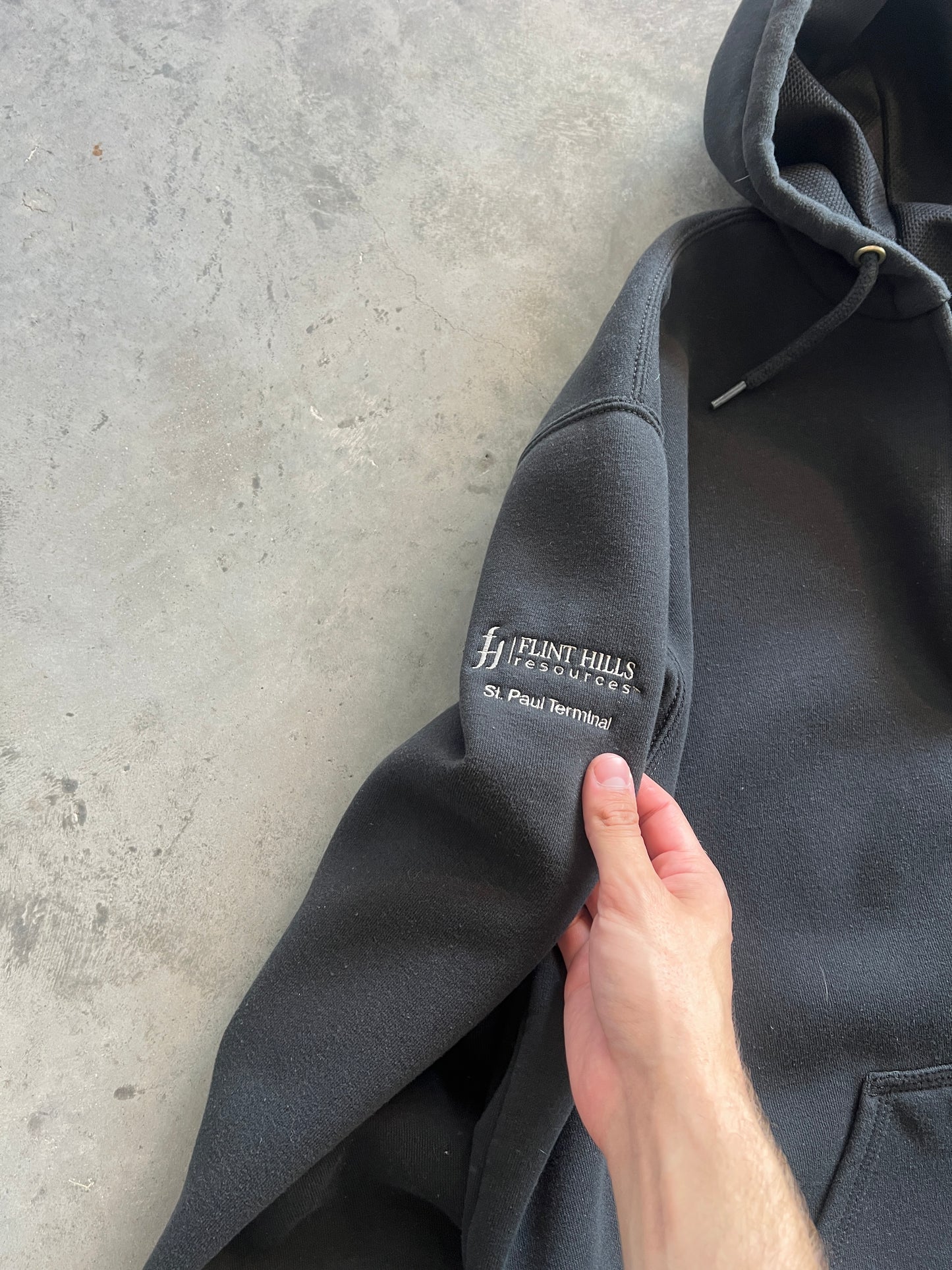 Vintage Black Carhartt Zip Up Hoodie - L