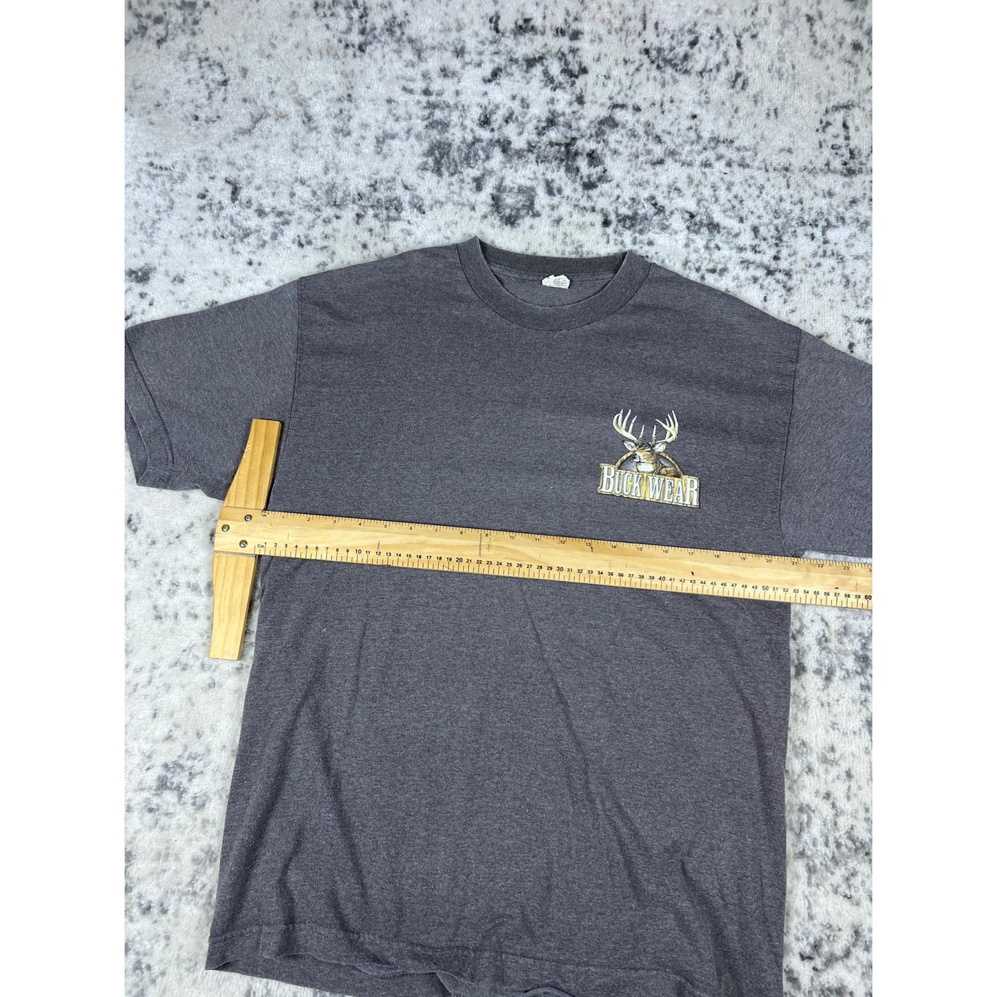 Vintage Shooting Deers Drinking Beers T-Shirt - L