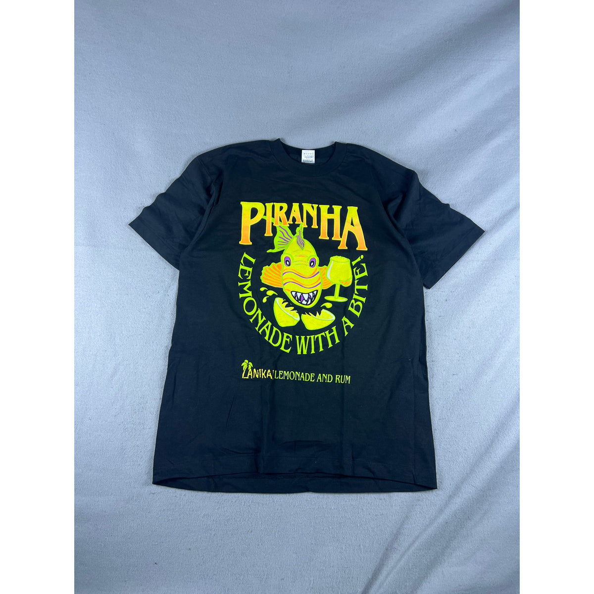 Vintage Zanika Piranha Lemonade Rum T-Shirt - L